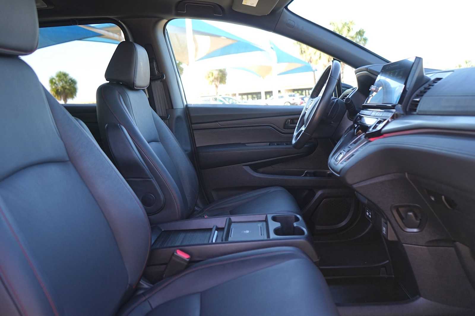 Thumbnail: 2025 Honda Odyssey - 14