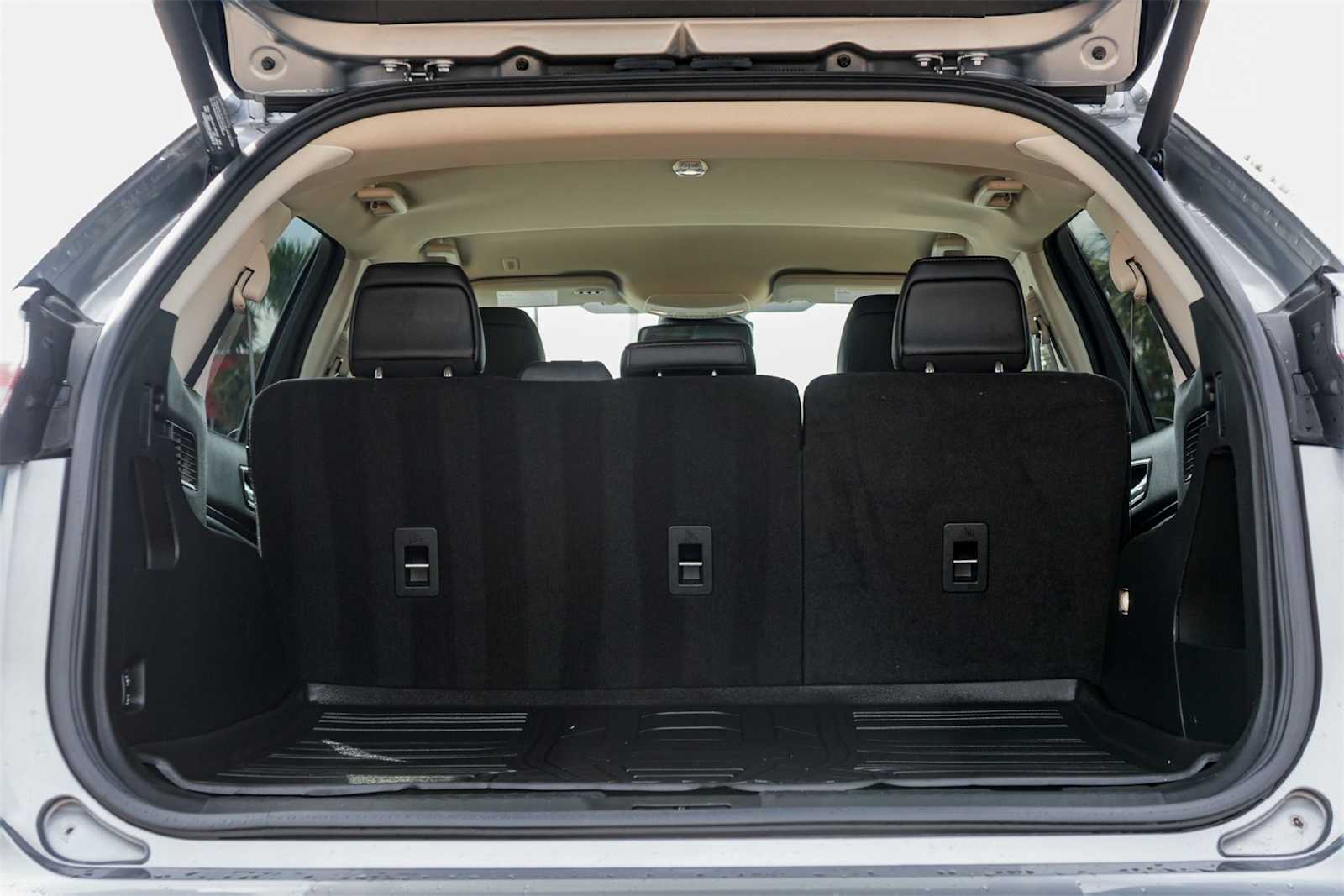 Thumbnail: 2022 Ford Edge - 19