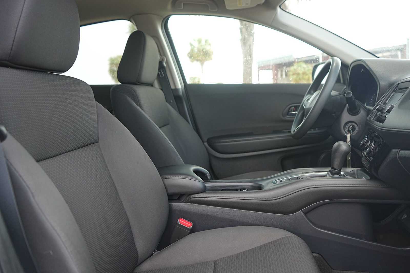 Thumbnail: 2020 Honda HR-V - 15