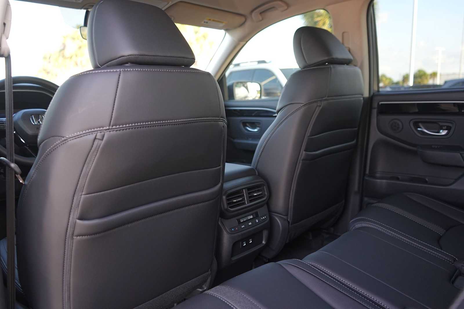 Thumbnail: 2026 Honda Pilot - 12