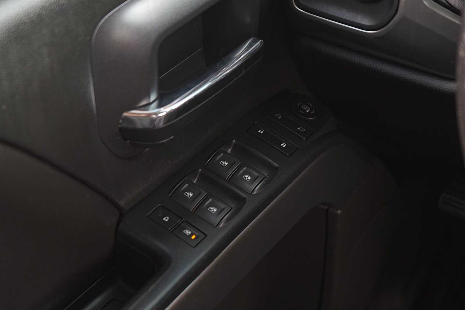 Thumbnail: 2018 Chevrolet Silverado 1500 - 21