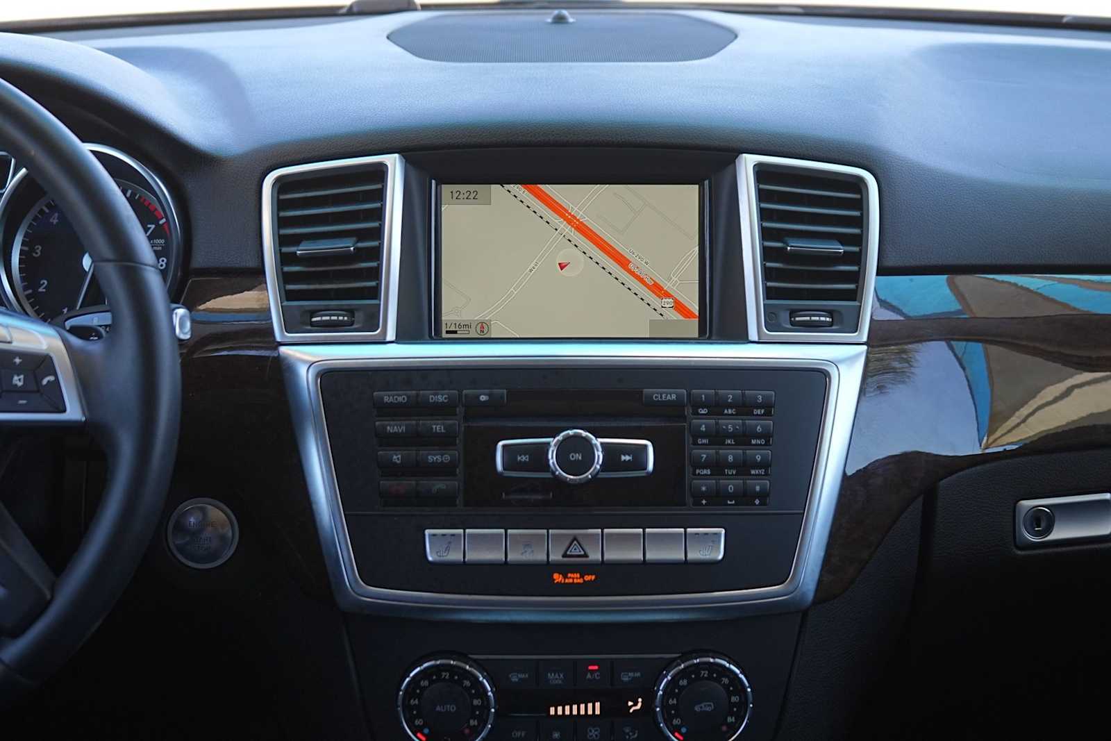 Thumbnail: 2014 Mercedes-Benz M-Class - 19