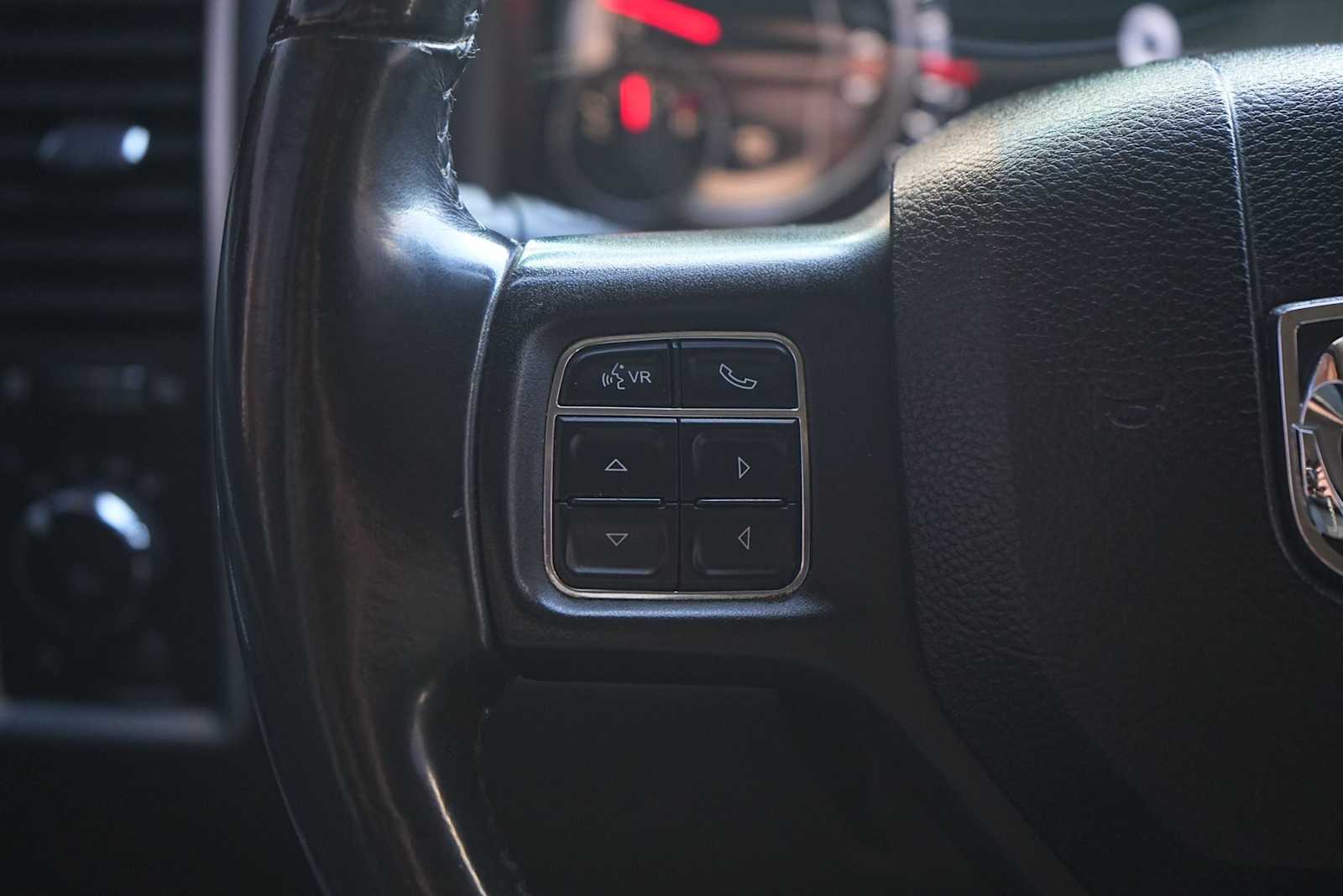 Thumbnail: 2019 RAM 1500 Classic - 17