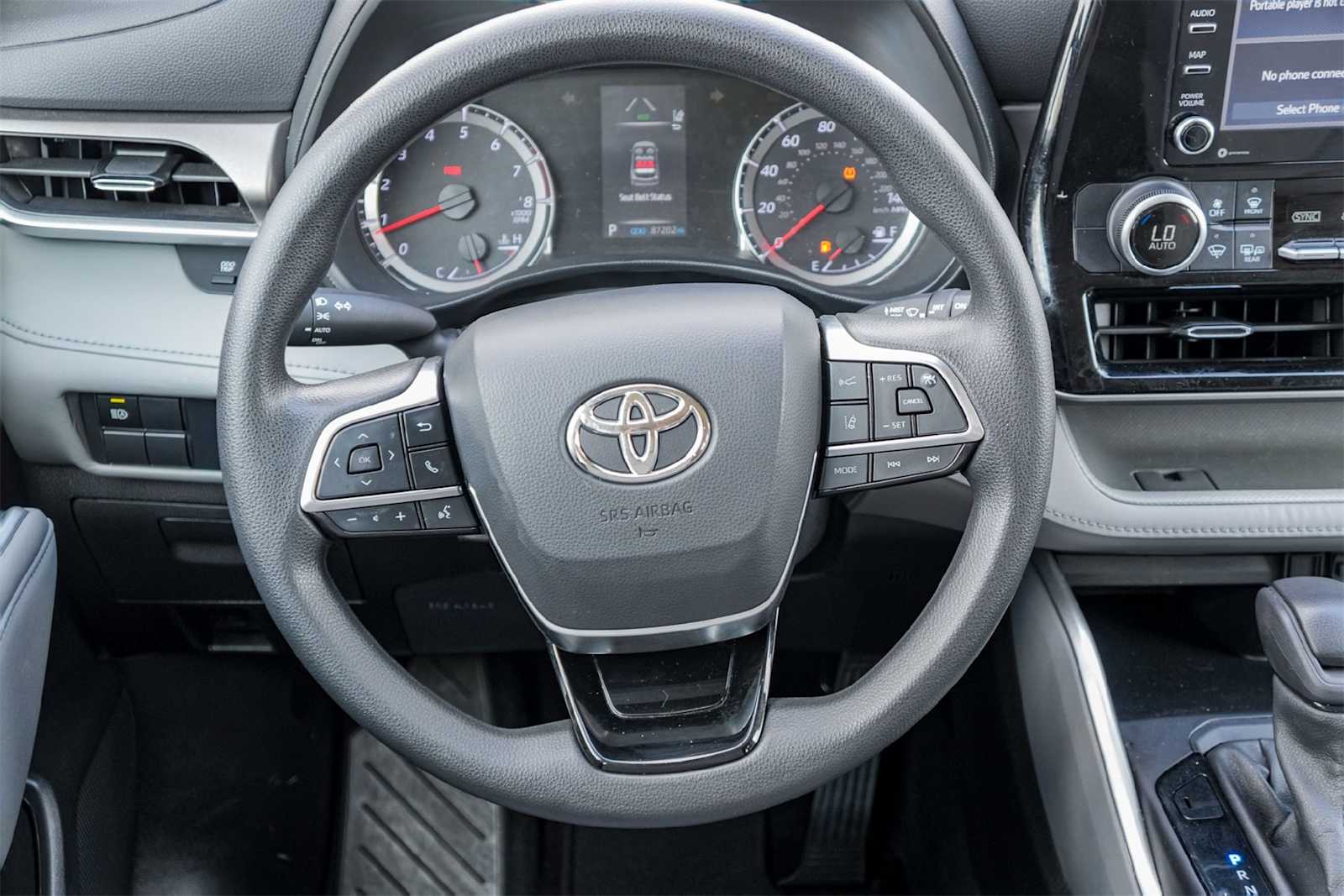 Thumbnail: 2021 Toyota Highlander - 15