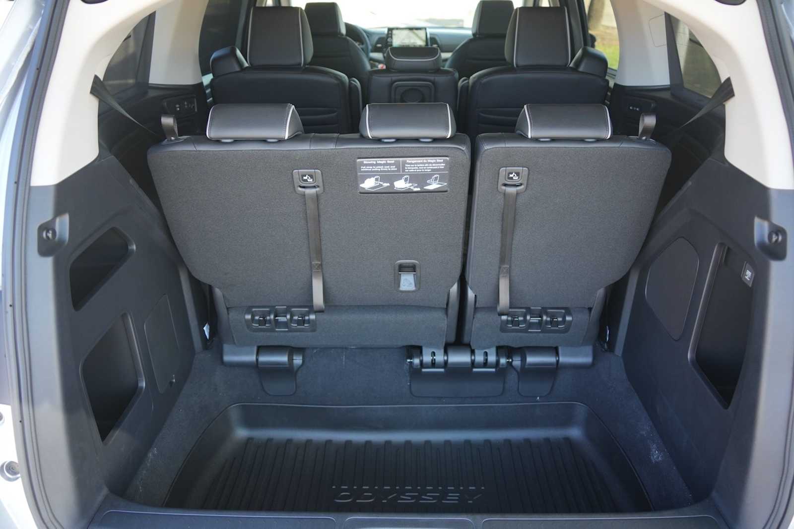 Thumbnail: 2026 Honda Odyssey - 19