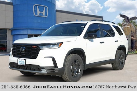 Shop New 2025 Honda Pilot TrailSport SUV For Sale Houston, Texas