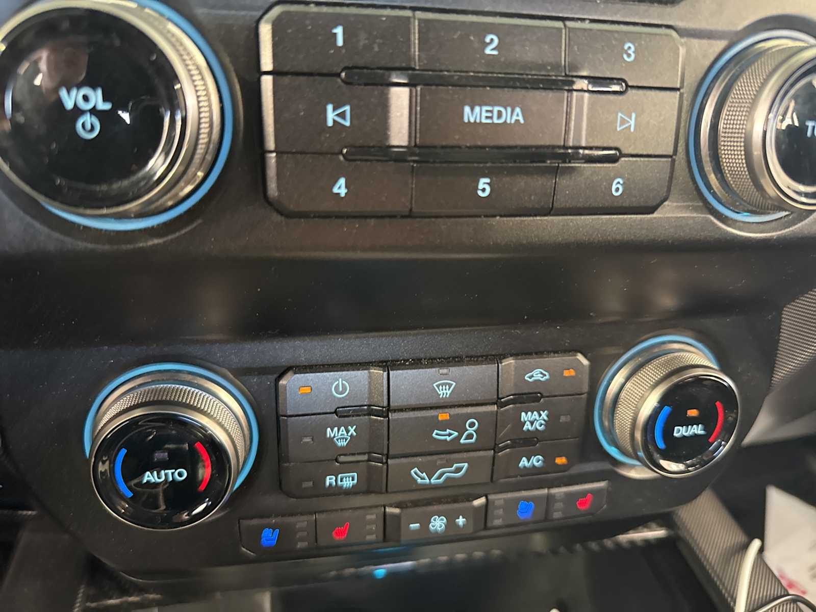 Thumbnail: 2019 Ford F-150 - 11