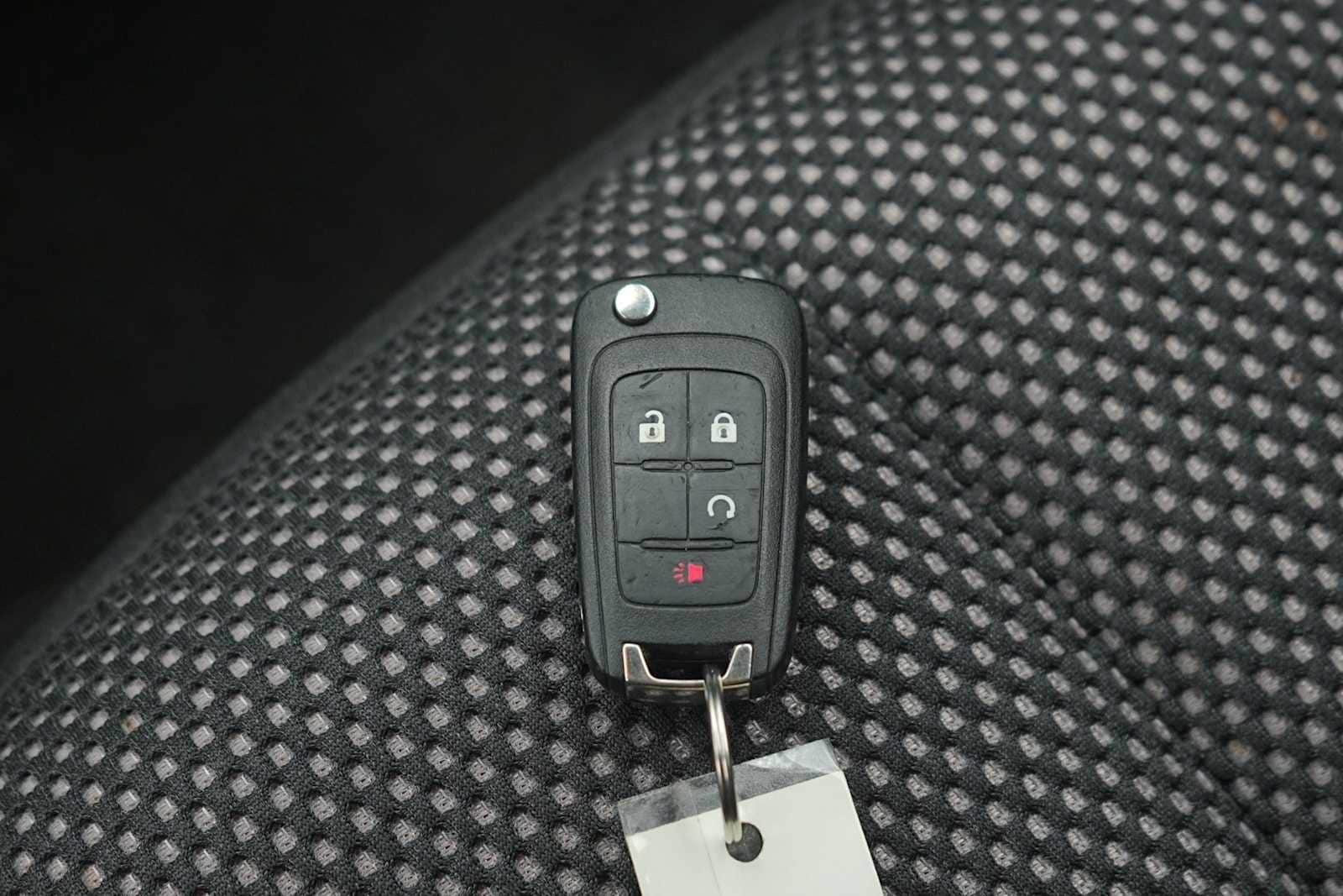 Thumbnail: 2013 Chevrolet Equinox - 28