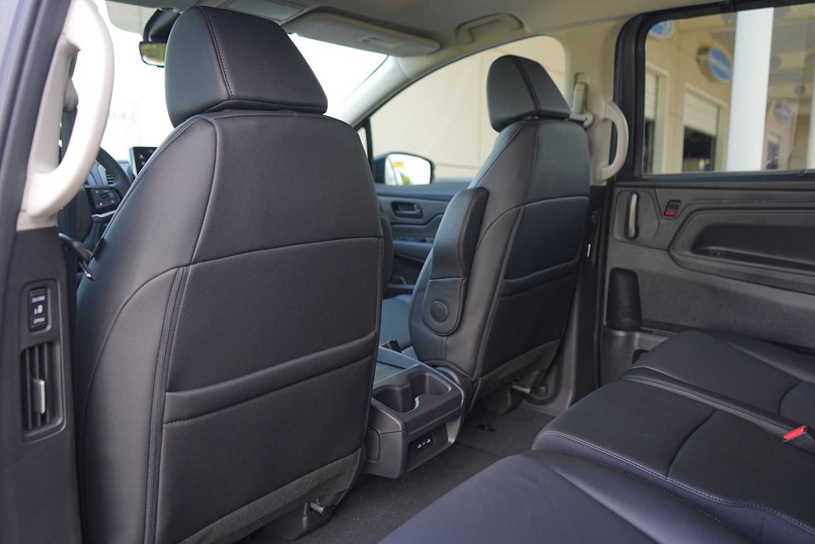 Thumbnail: 2026 Honda Odyssey - 12