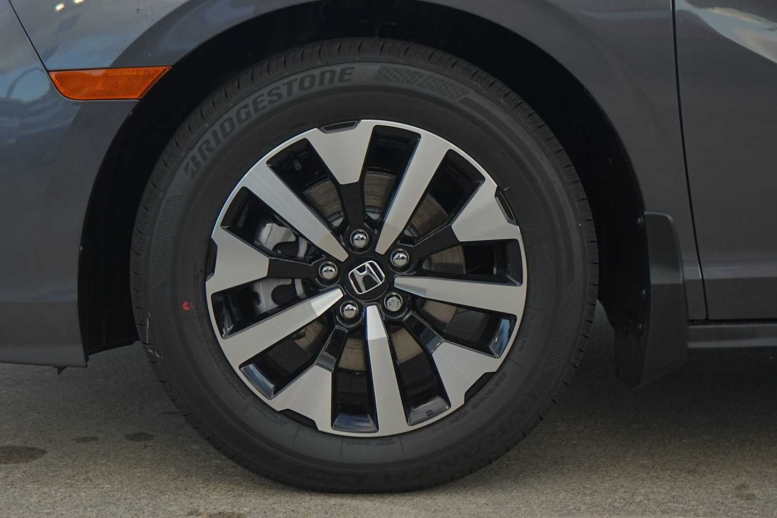 Thumbnail: 2026 Honda Odyssey - 7