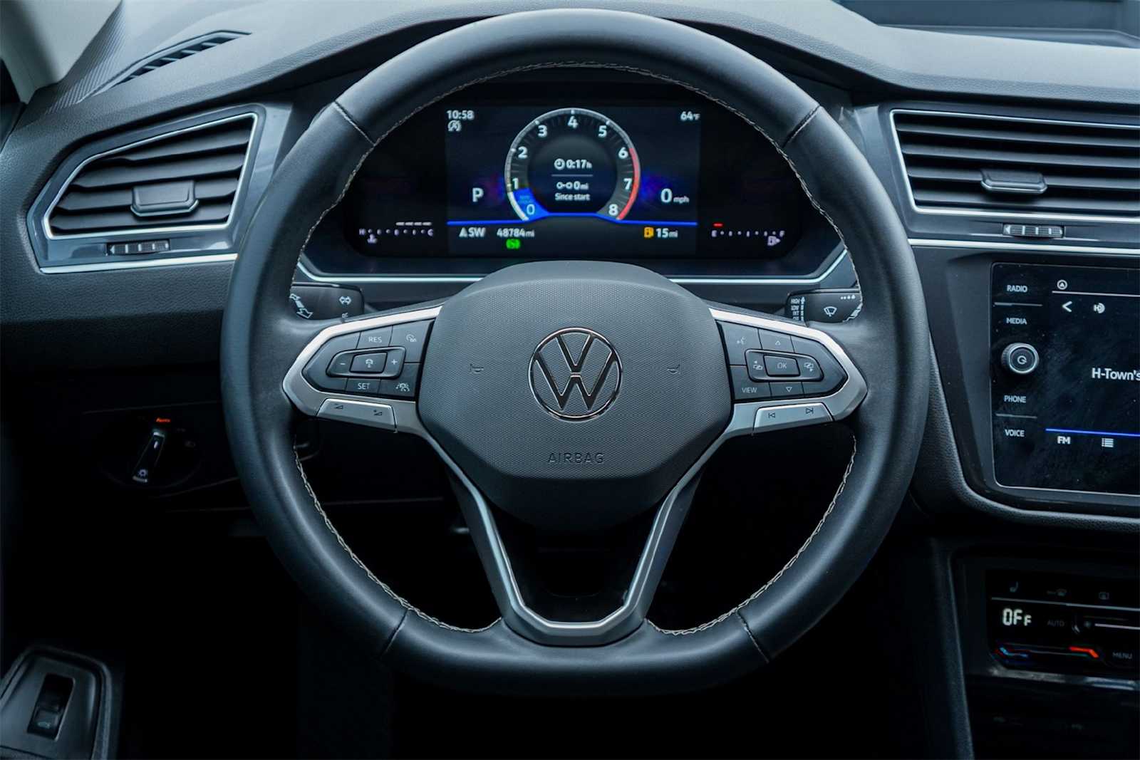 Thumbnail: 2024 Volkswagen Tiguan - 15