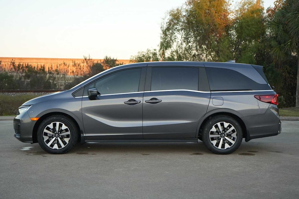 New 2026 Honda Odyssey EX-L Van Passenger