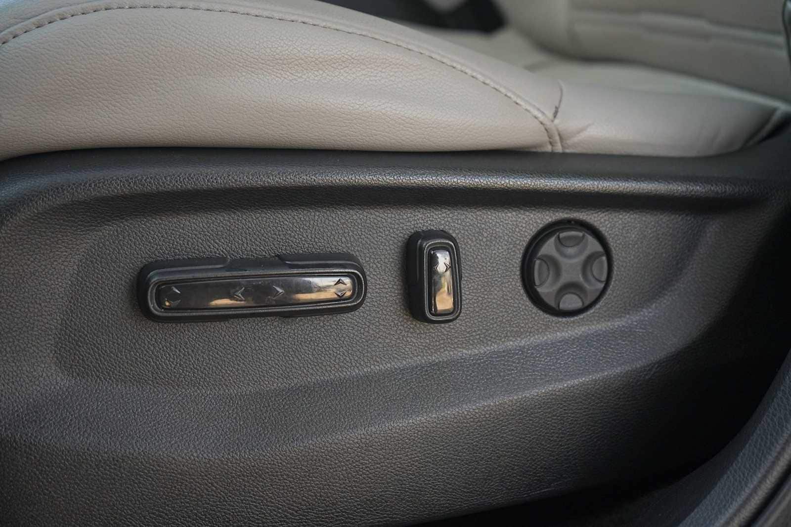 Thumbnail: 2017 Honda CR-V - 12