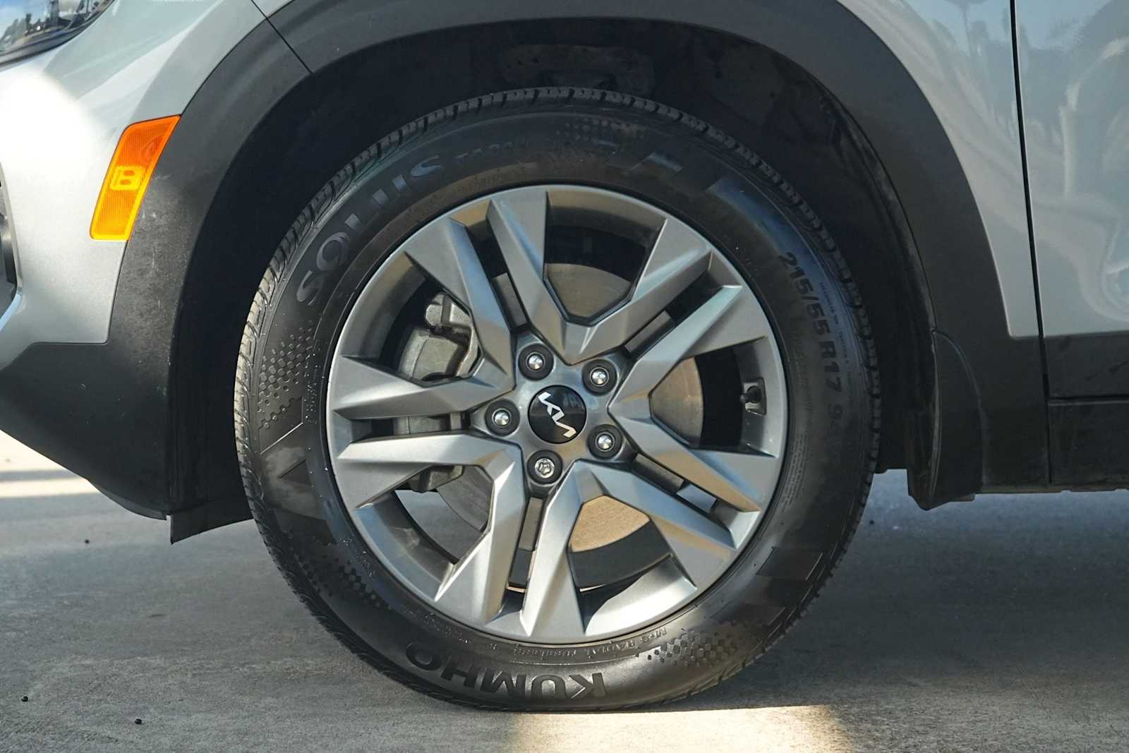 Thumbnail: 2023 Kia Seltos - 7