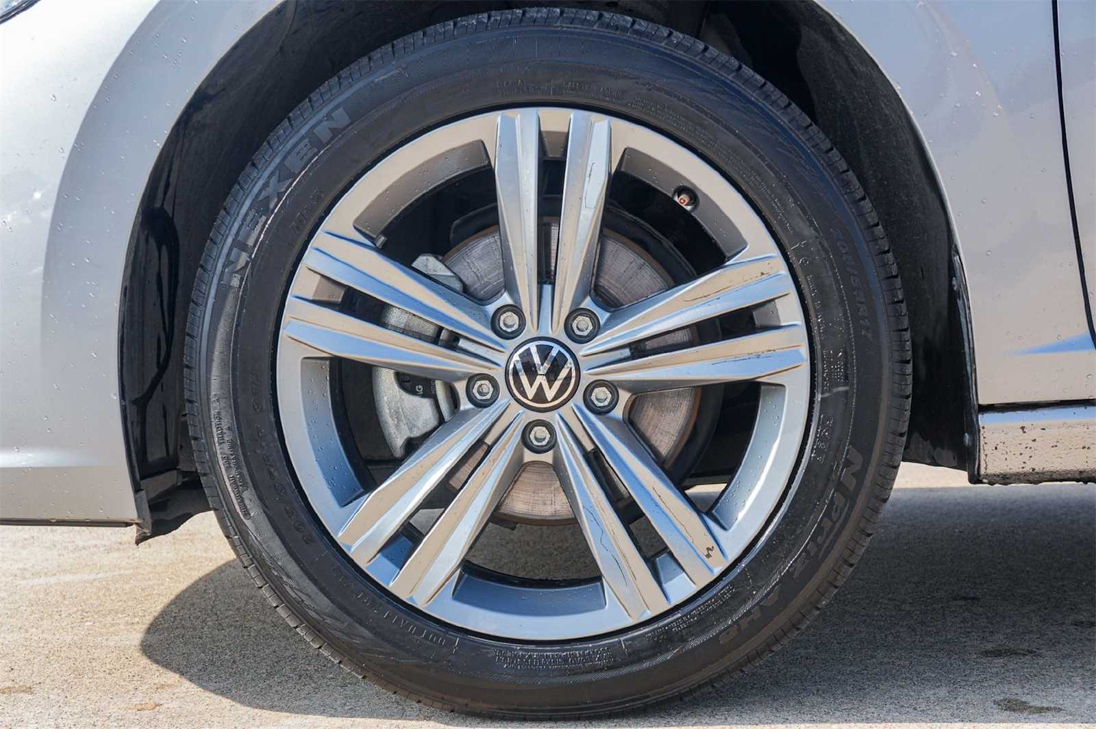 Thumbnail: 2024 Volkswagen Jetta - 8