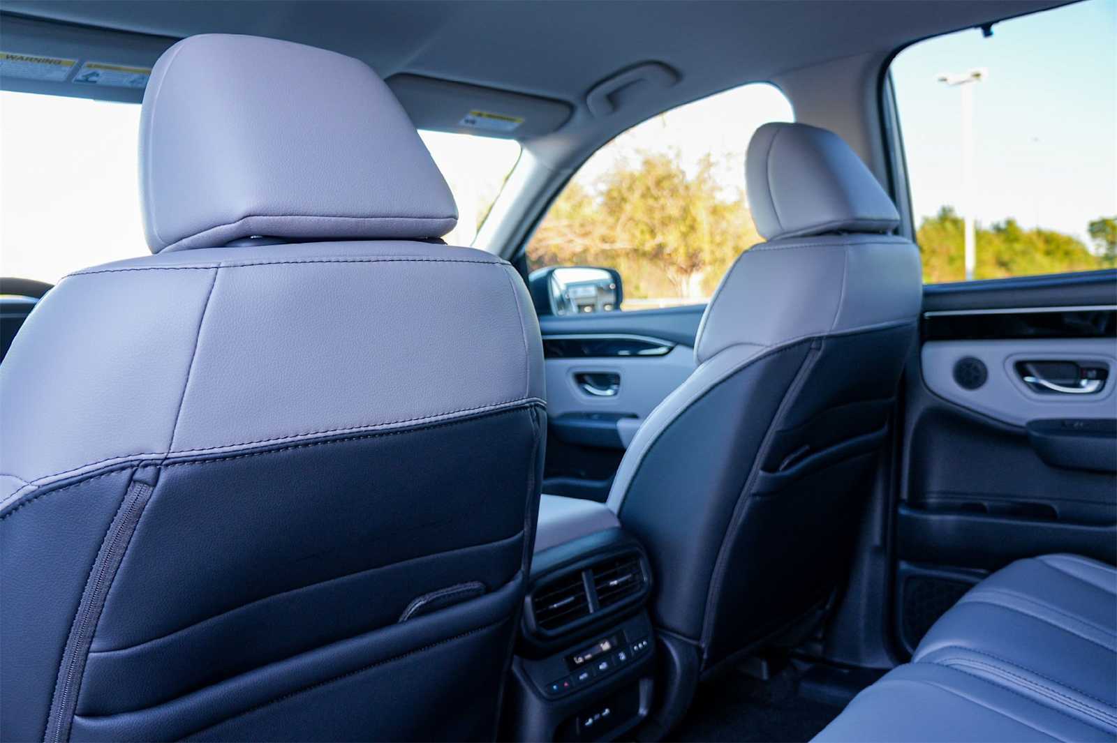 Thumbnail: 2025 Honda Pilot - 12