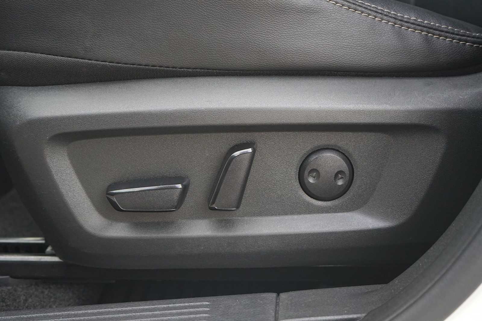 Thumbnail: 2023 Nissan Rogue - 12