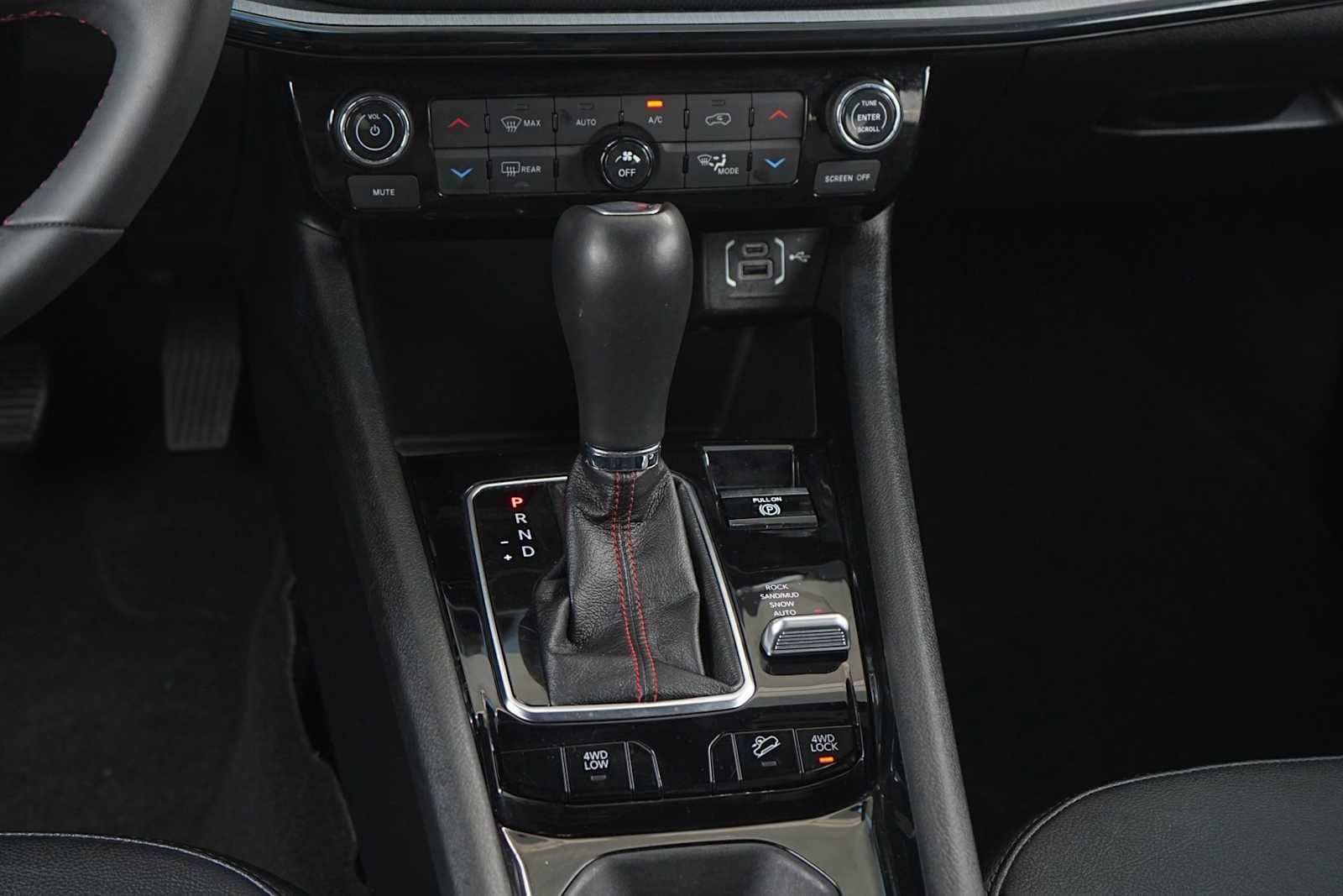 Thumbnail: 2025 Jeep Compass - 21