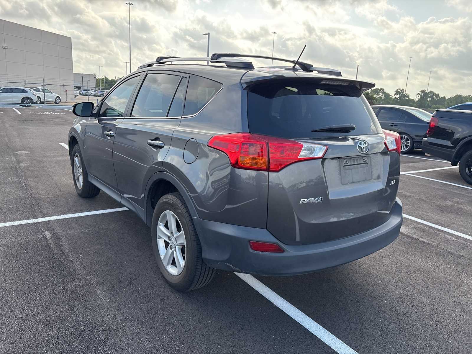 Thumbnail: 2014 Toyota RAV4 - 6