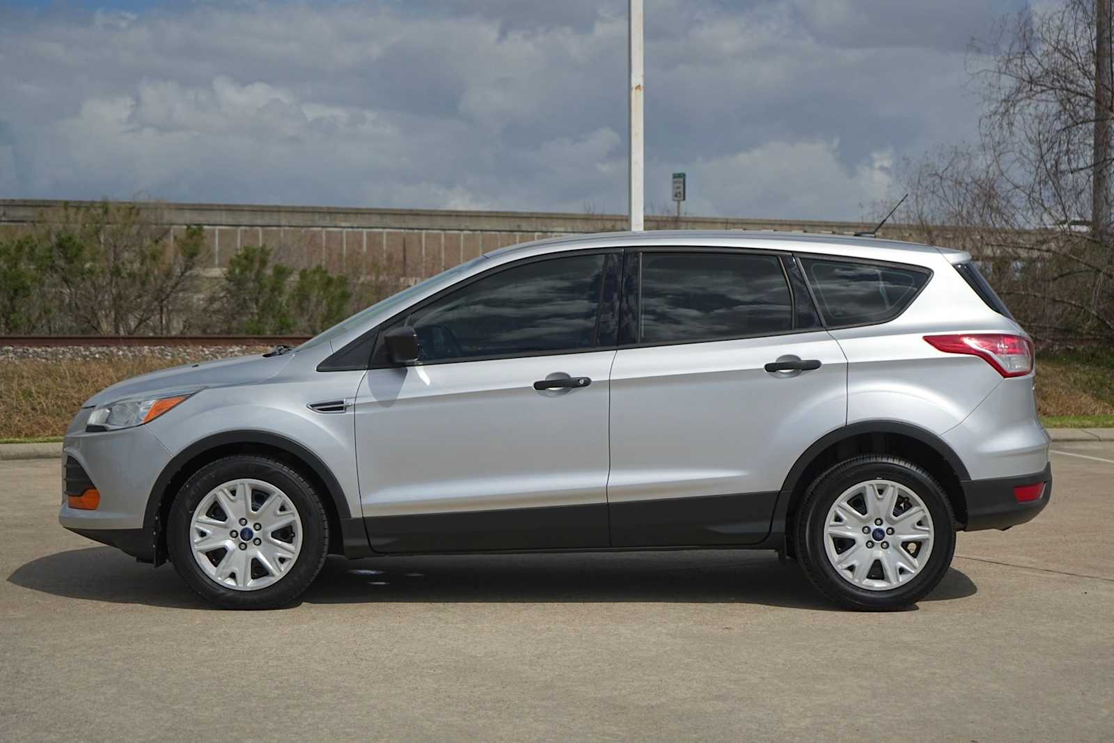 Thumbnail: 2014 Ford Escape - 3