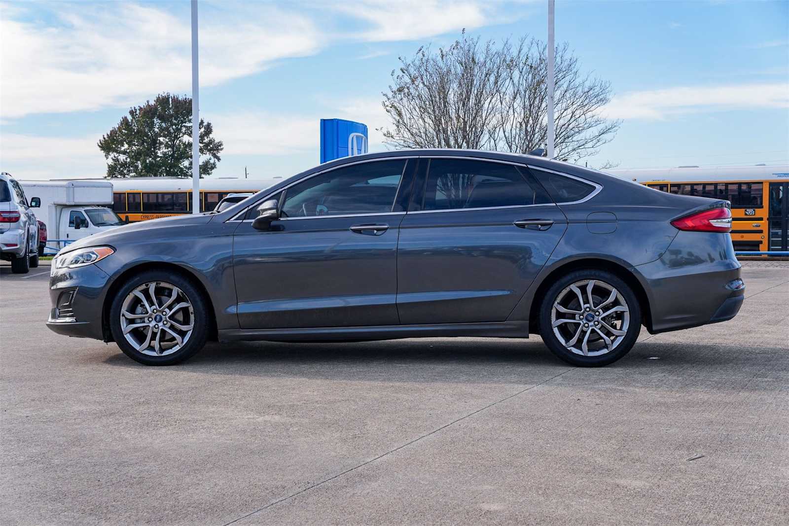 Thumbnail: 2019 Ford Fusion - 3