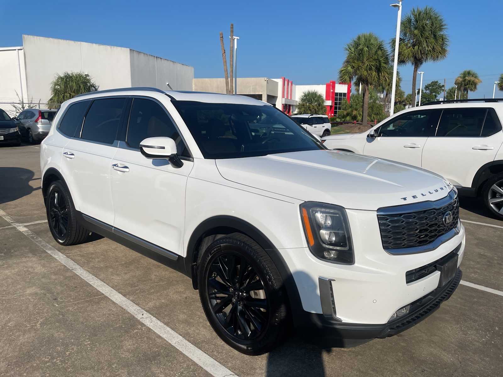 Thumbnail: 2020 Kia Telluride - 4