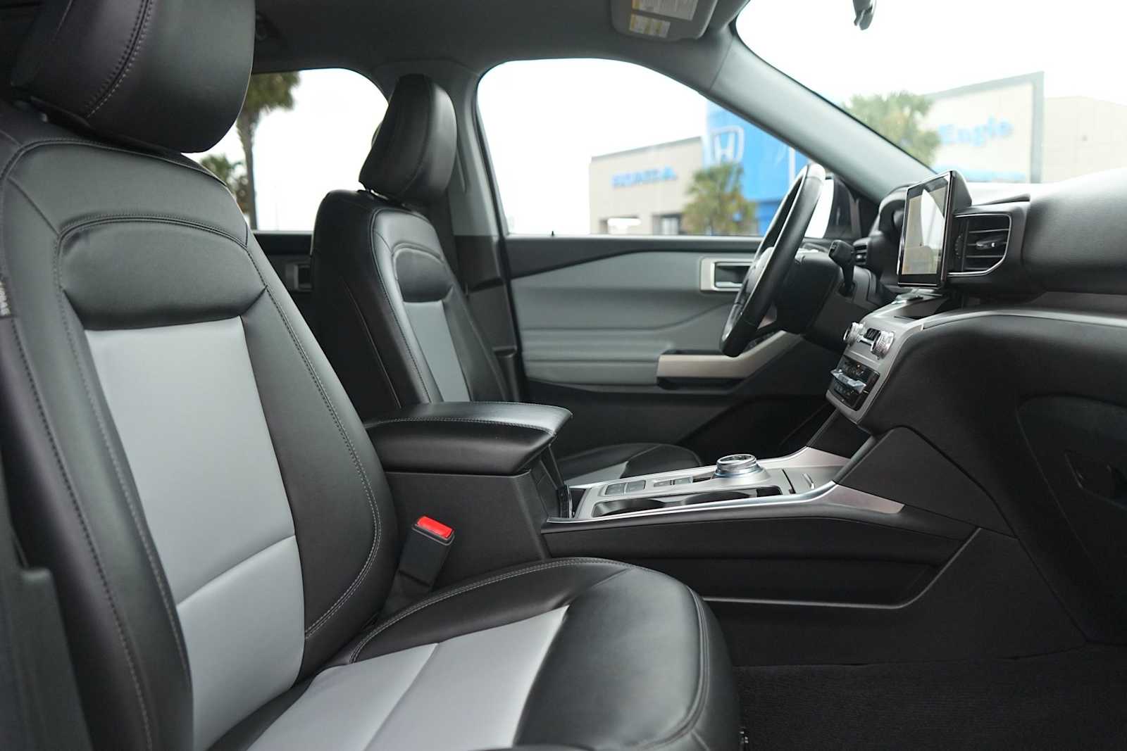 Thumbnail: 2023 Ford Explorer - 15