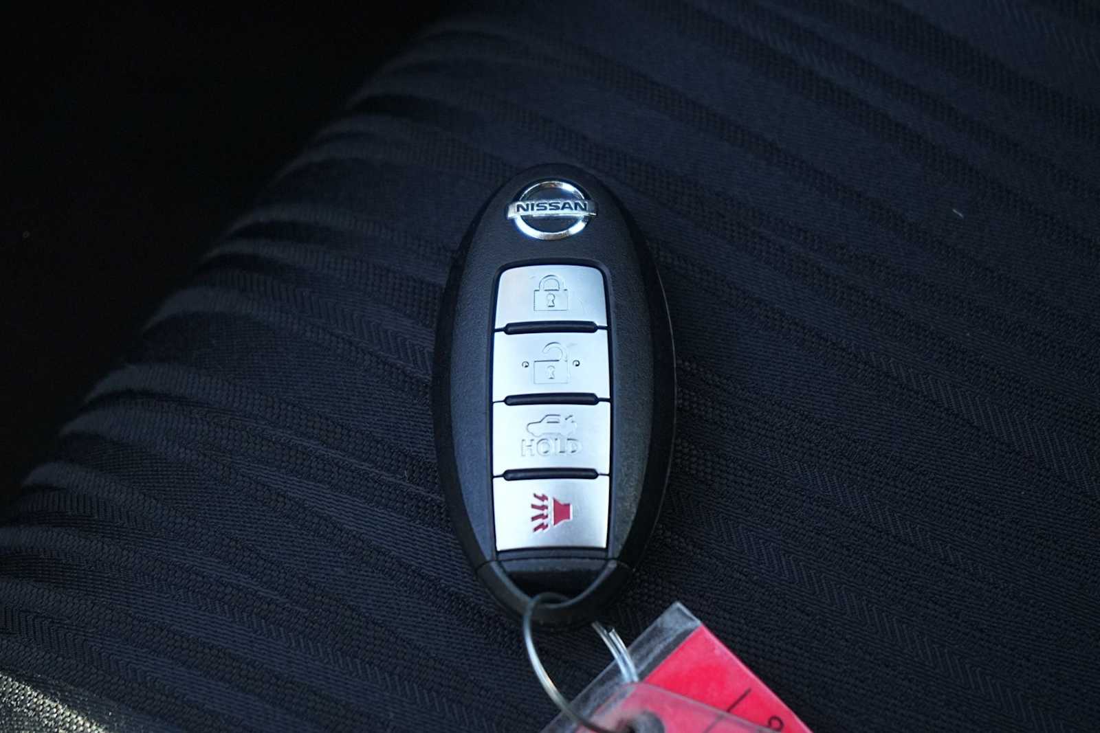 Thumbnail: 2019 Nissan Sentra - 28