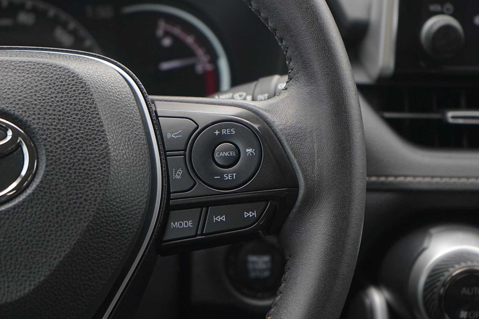 Thumbnail: 2024 Toyota RAV4 - 18