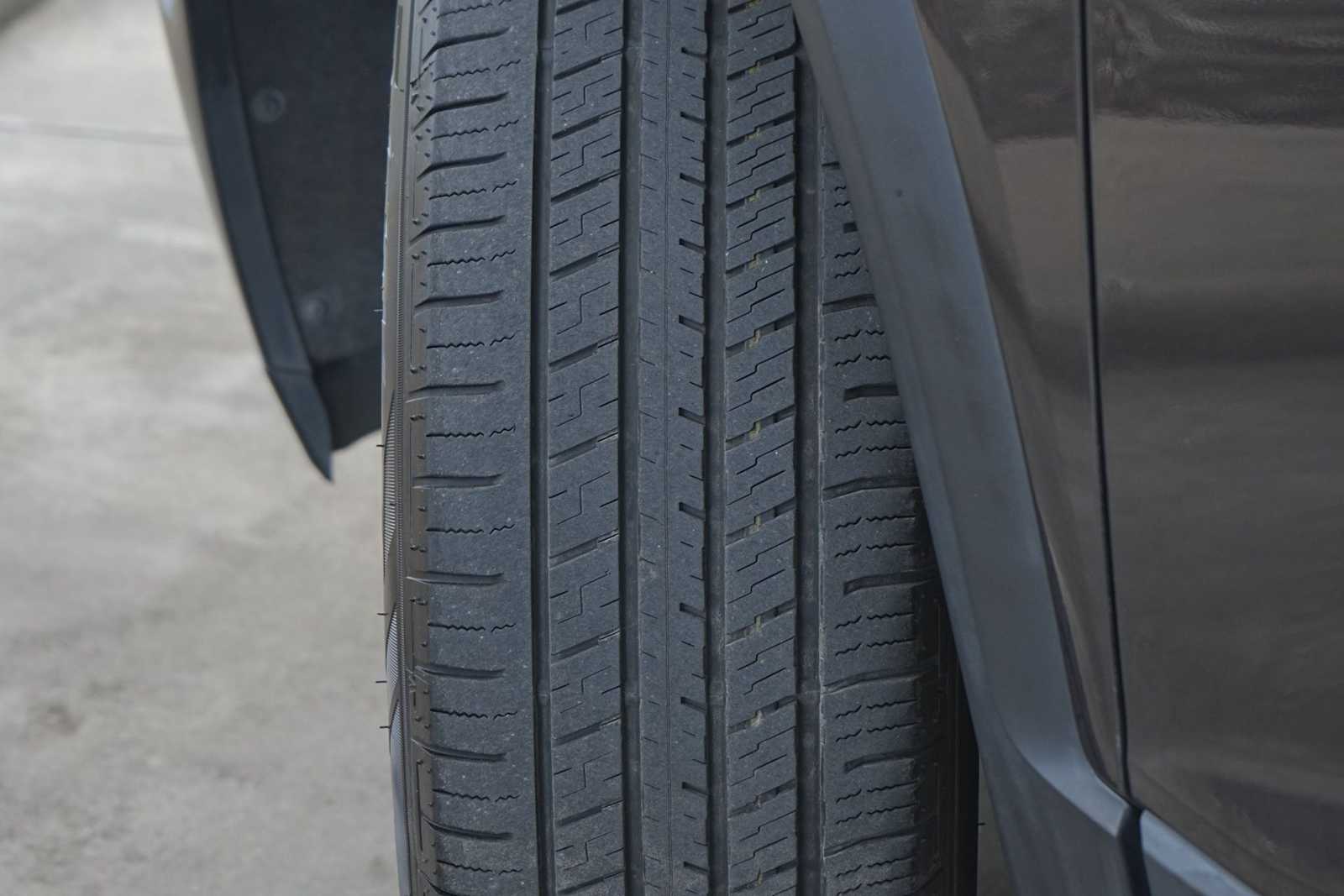 Thumbnail: 2019 GMC Acadia - 29