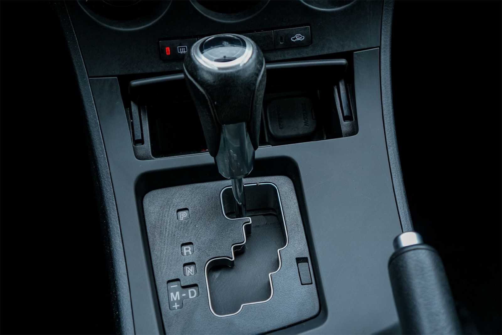 Thumbnail: 2012 Mazda Mazda3 - 17