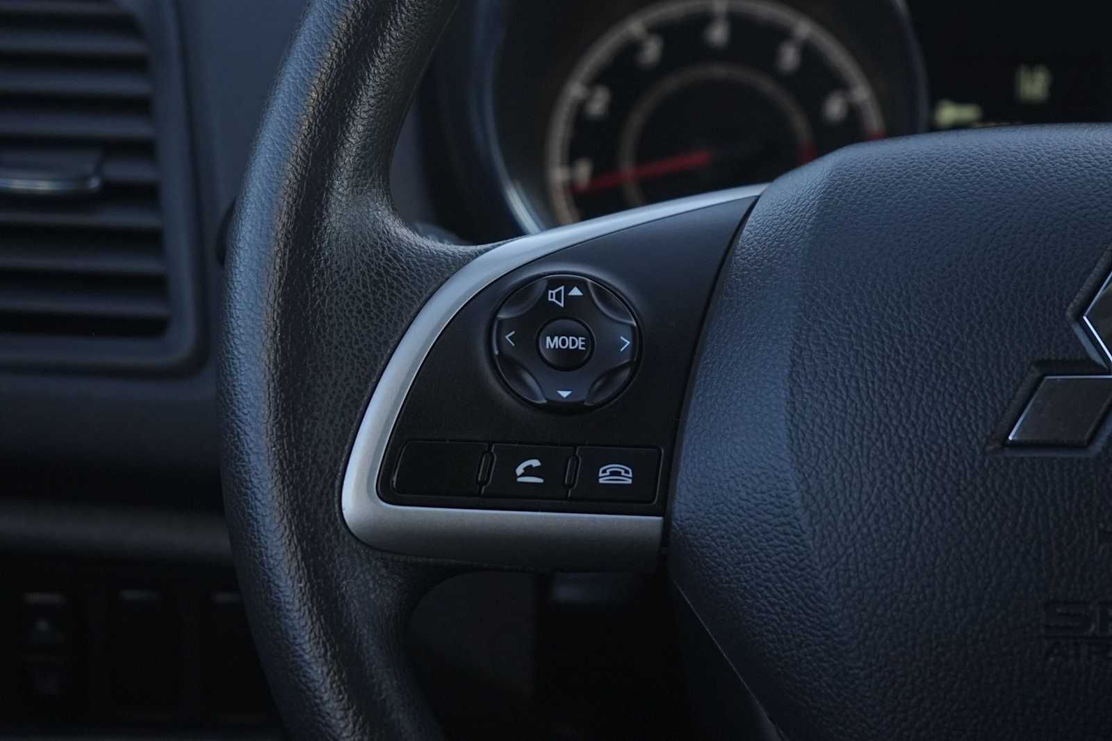 Thumbnail: 2024 Mitsubishi Outlander Sport - 17