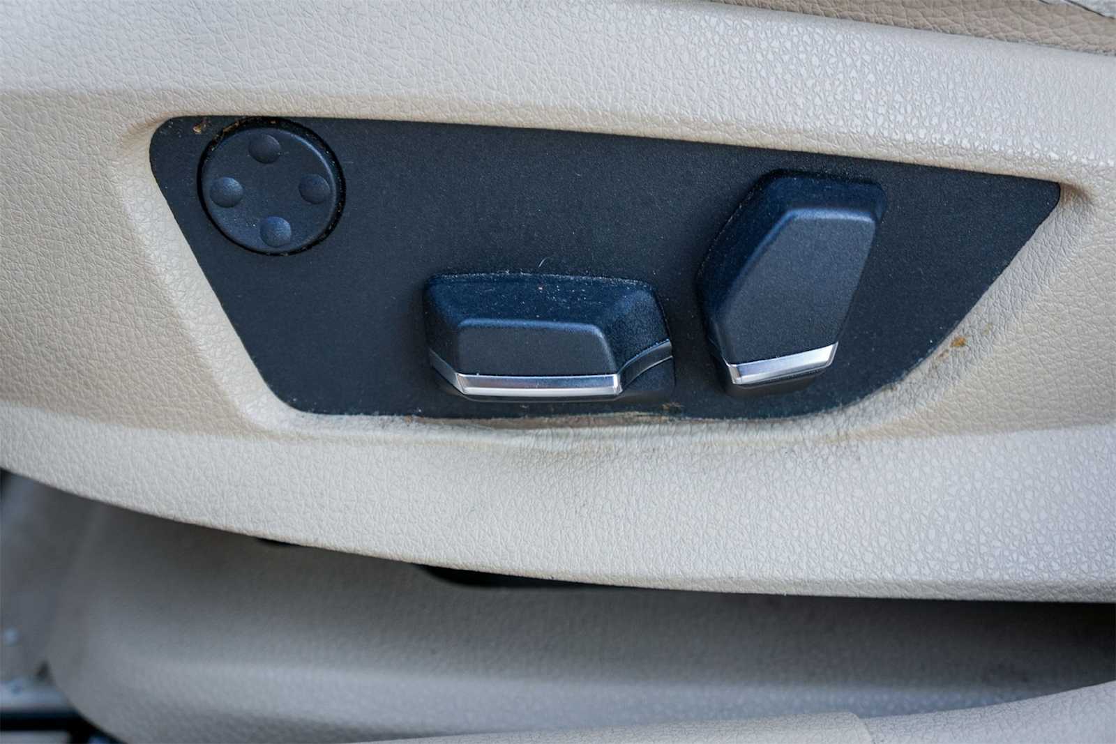 Thumbnail: 2013 BMW 5 Series - 21