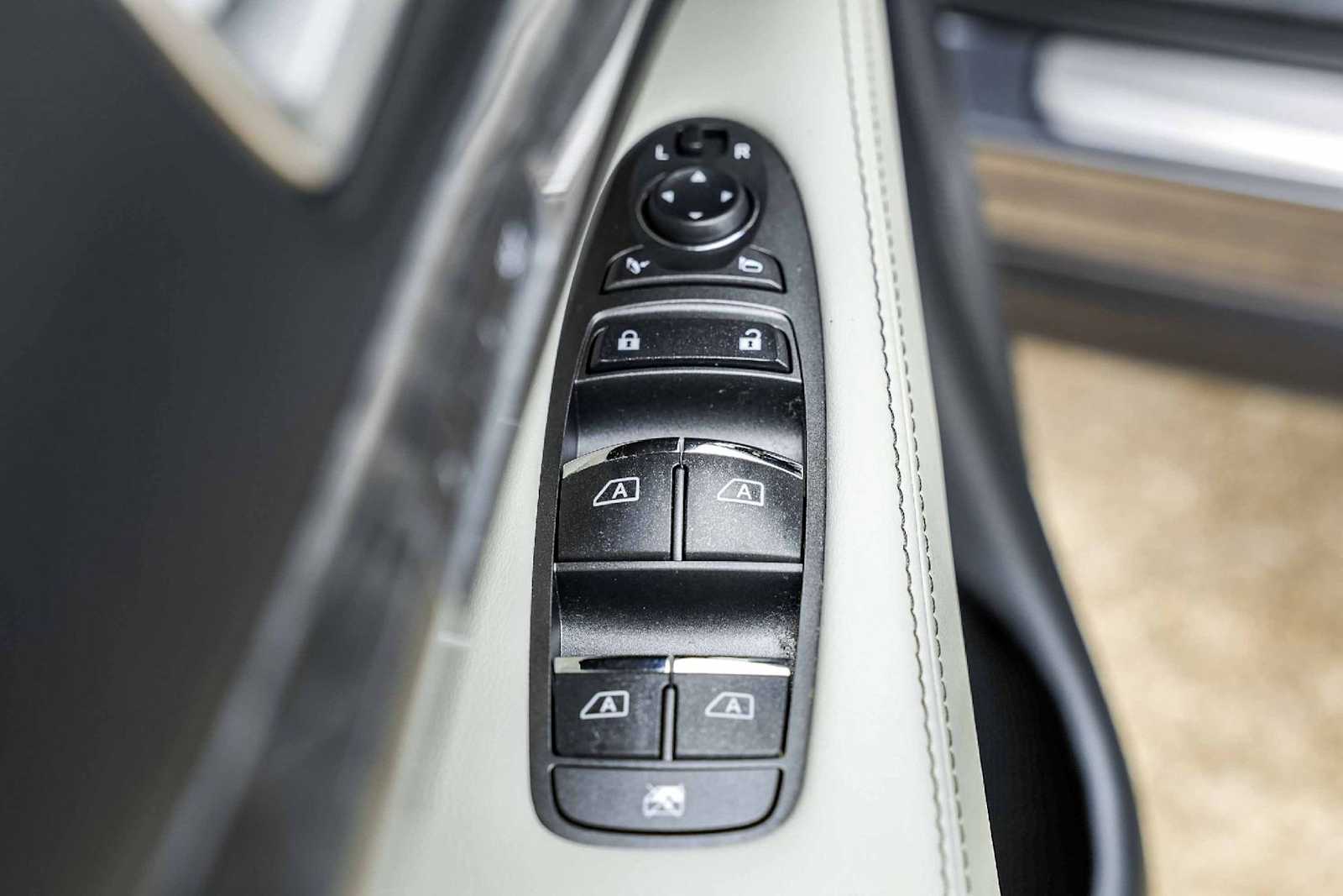 Thumbnail: 2019 INFINITI QX60 - 26