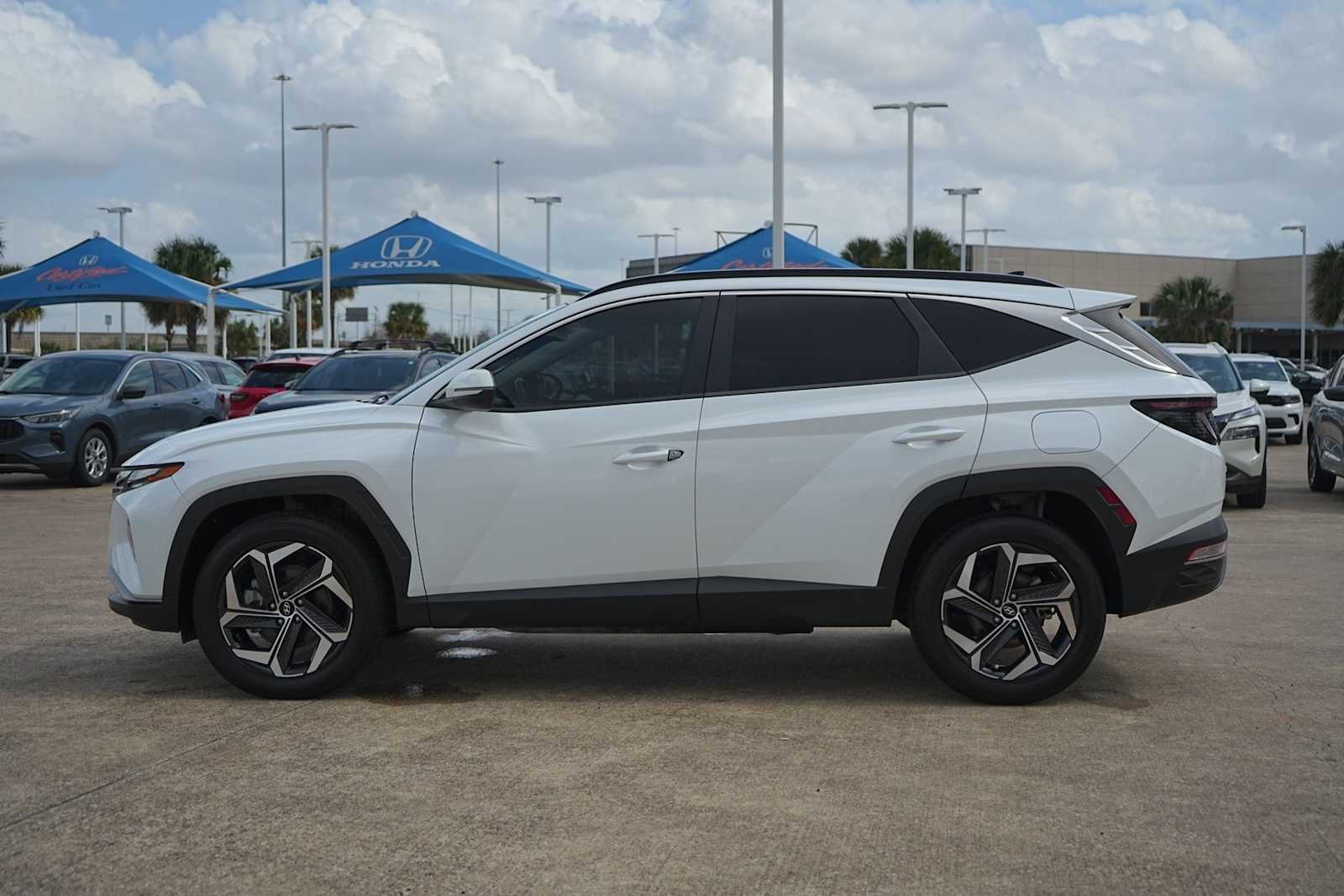 Thumbnail: 2022 Hyundai Tucson - 3