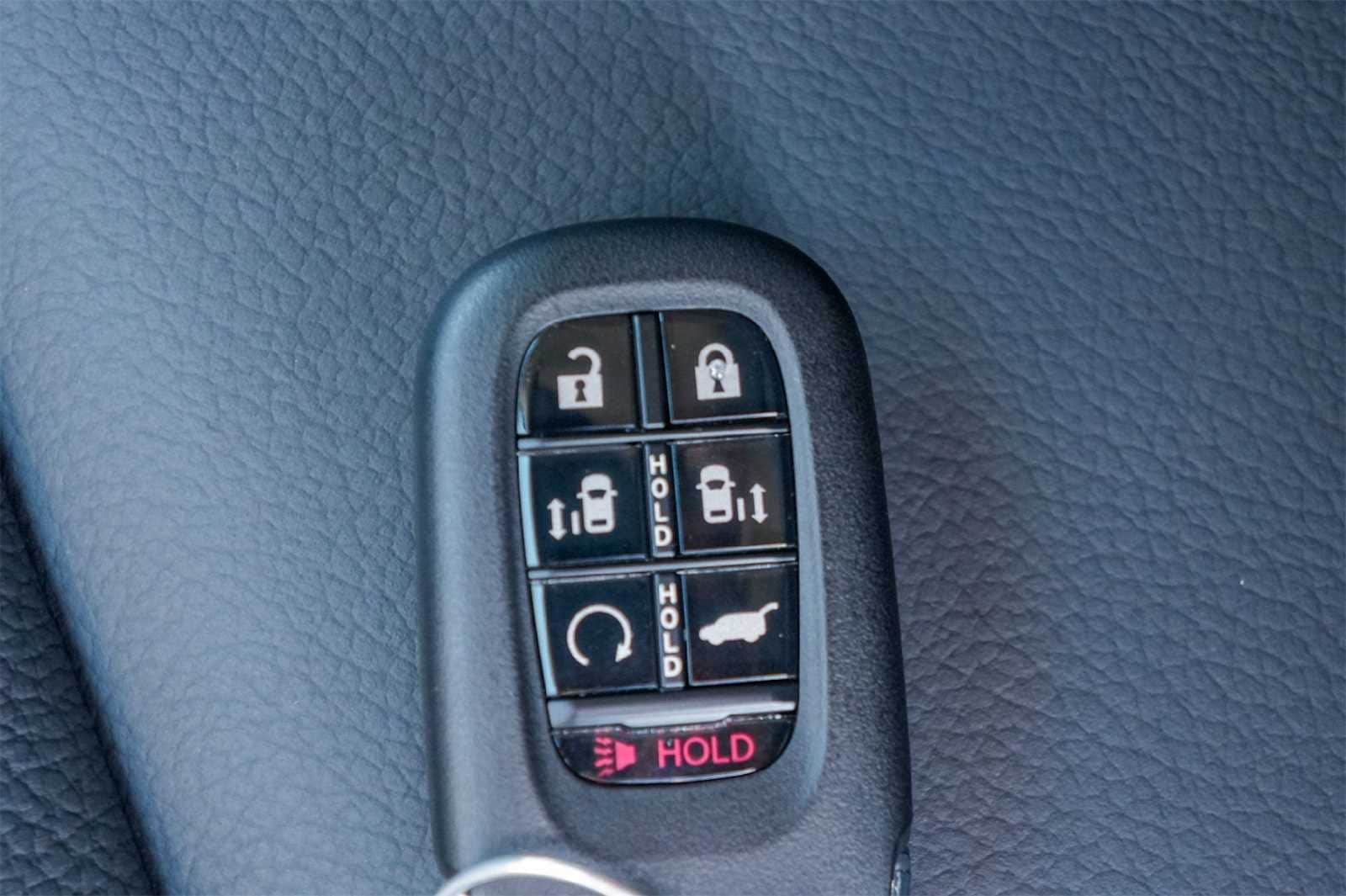 Thumbnail: 2026 Honda Odyssey - 20