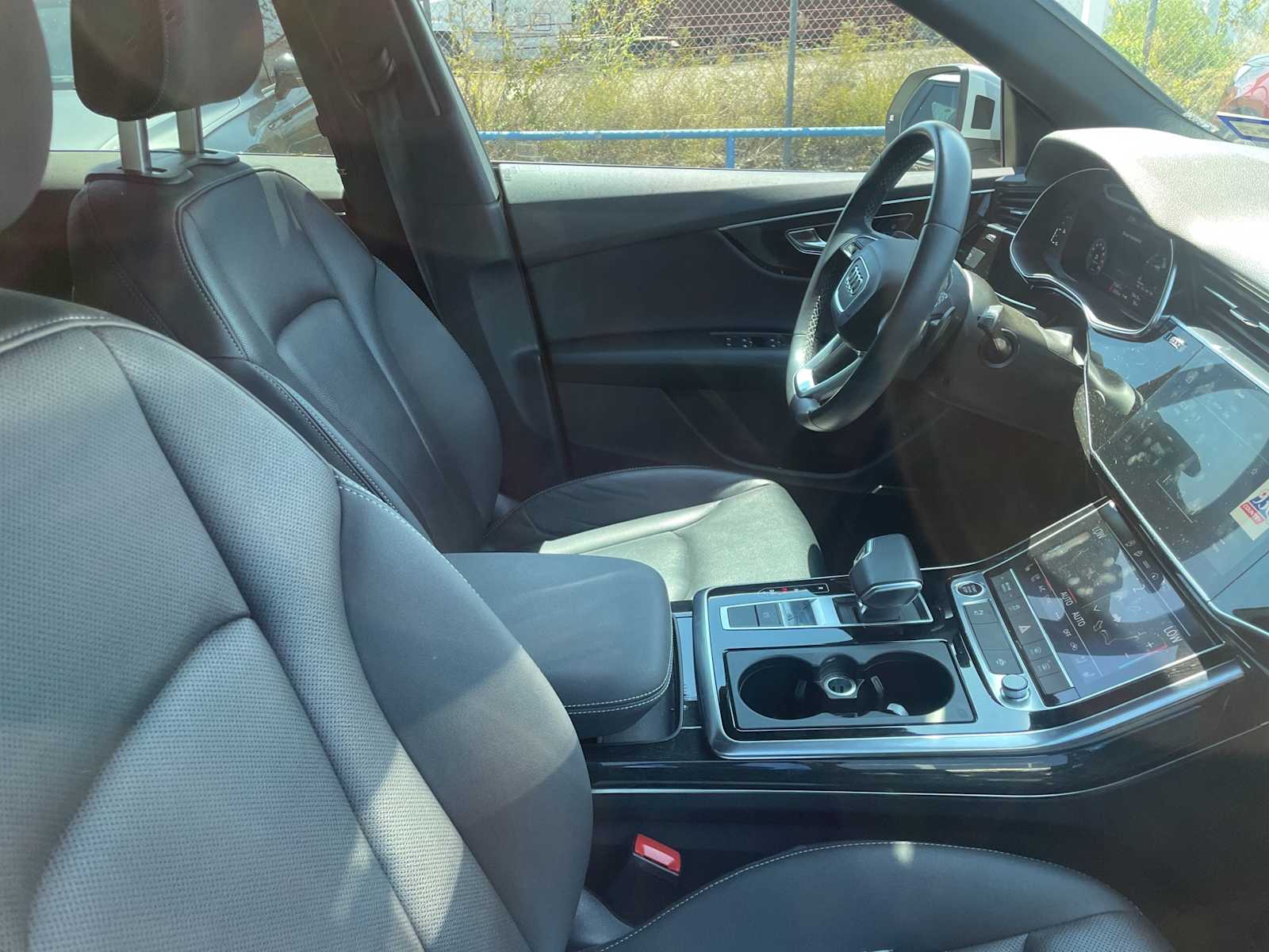 Thumbnail: 2021 Audi Q8 - 5