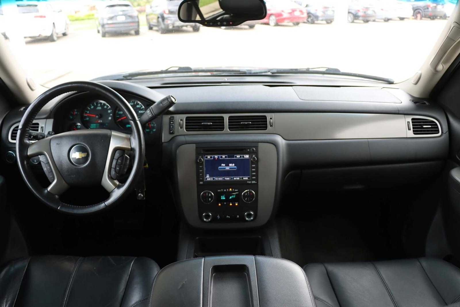 Thumbnail: 2011 Chevrolet Tahoe - 10