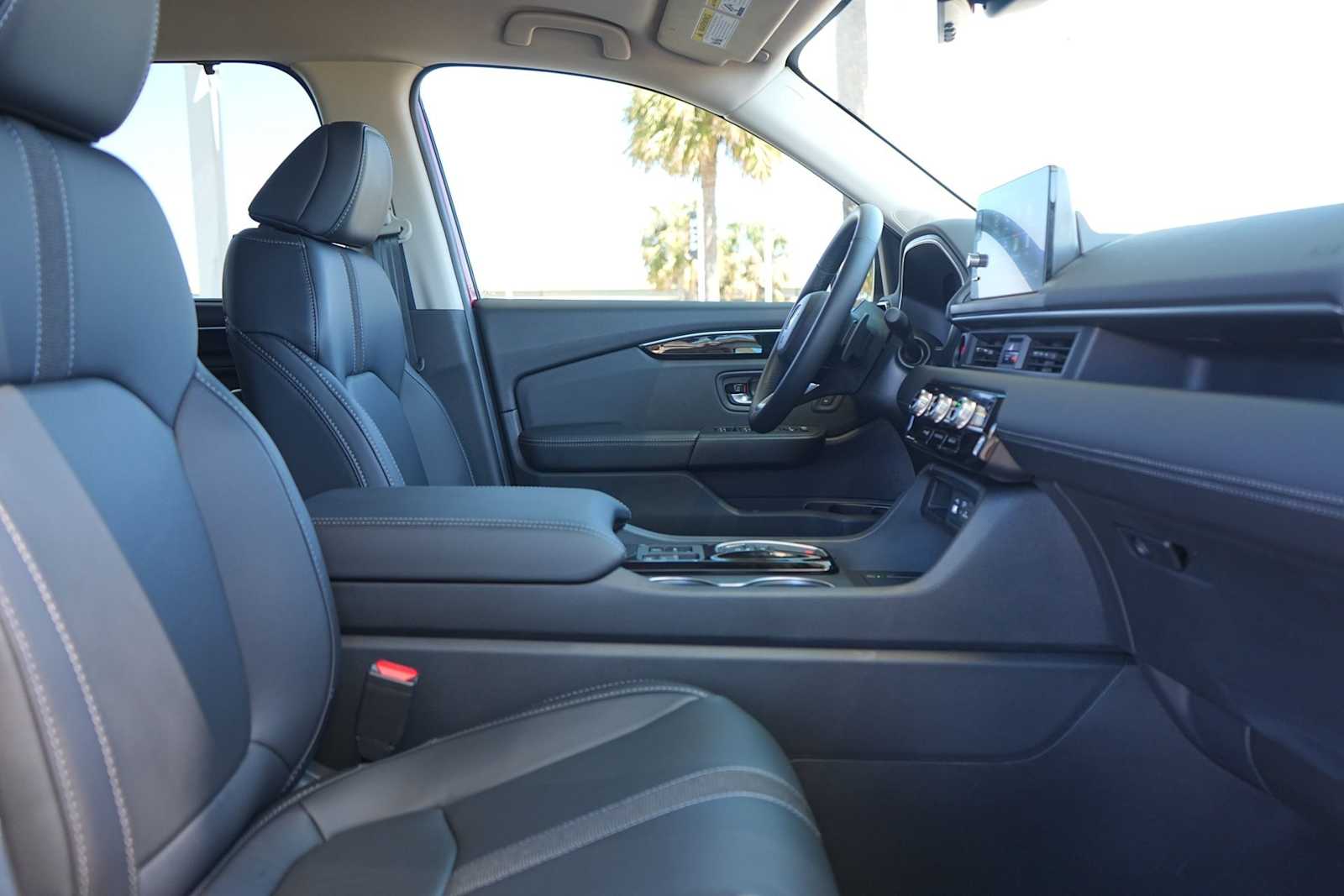 Thumbnail: 2025 Honda Pilot - 15