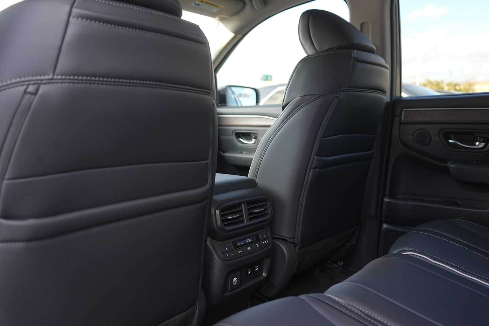 Thumbnail: 2026 Honda Pilot - 12