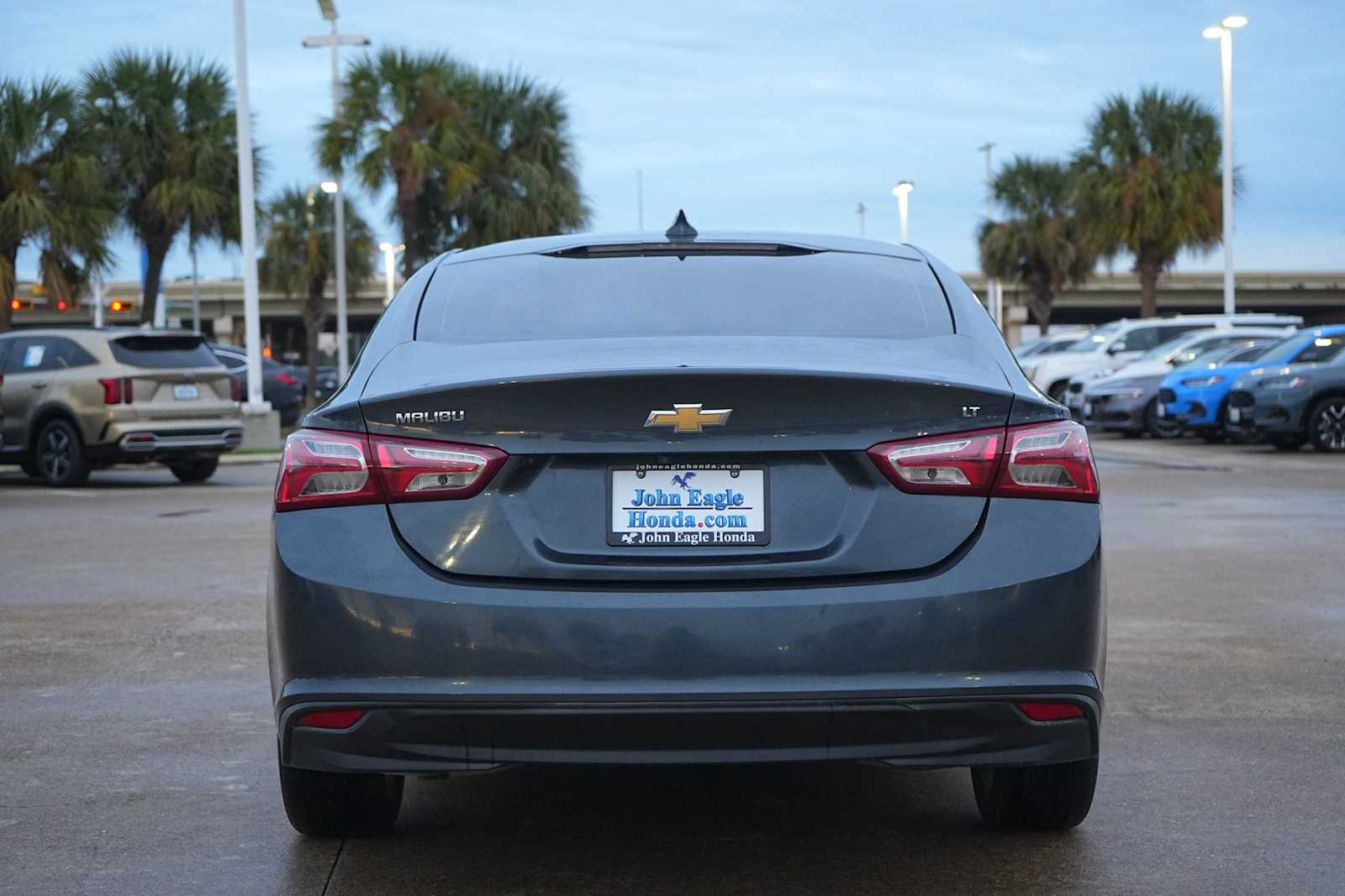 Thumbnail: 2021 Chevrolet Malibu - 5