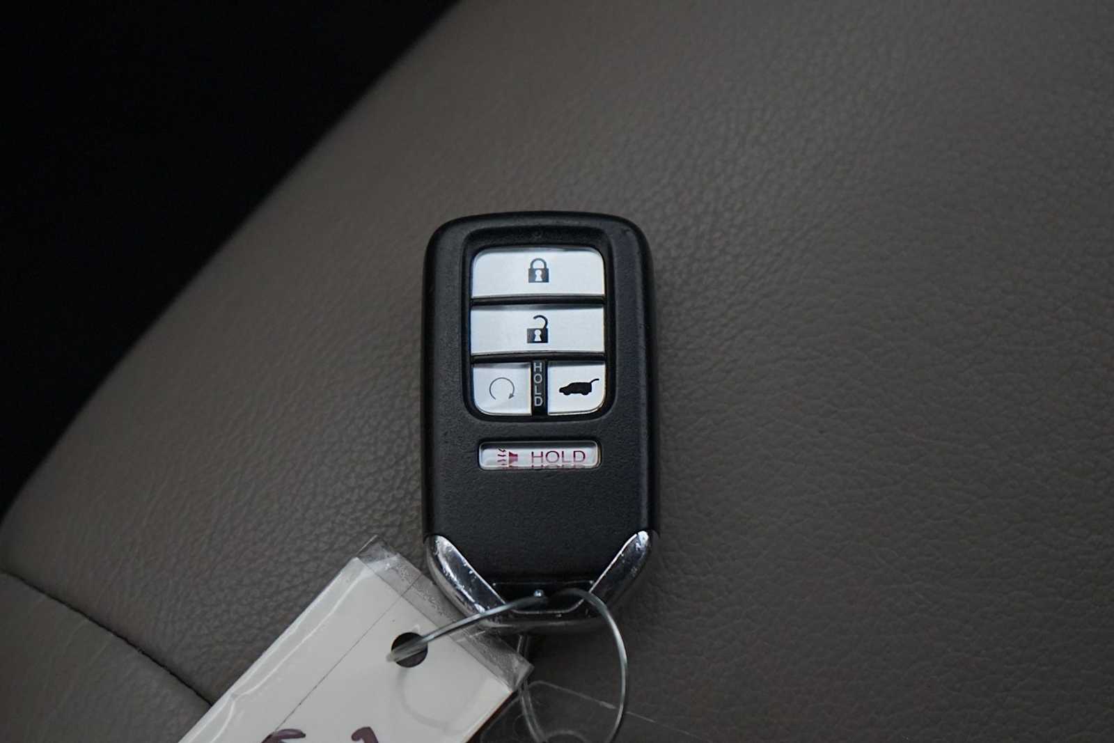 Thumbnail: 2018 Honda Pilot - 28