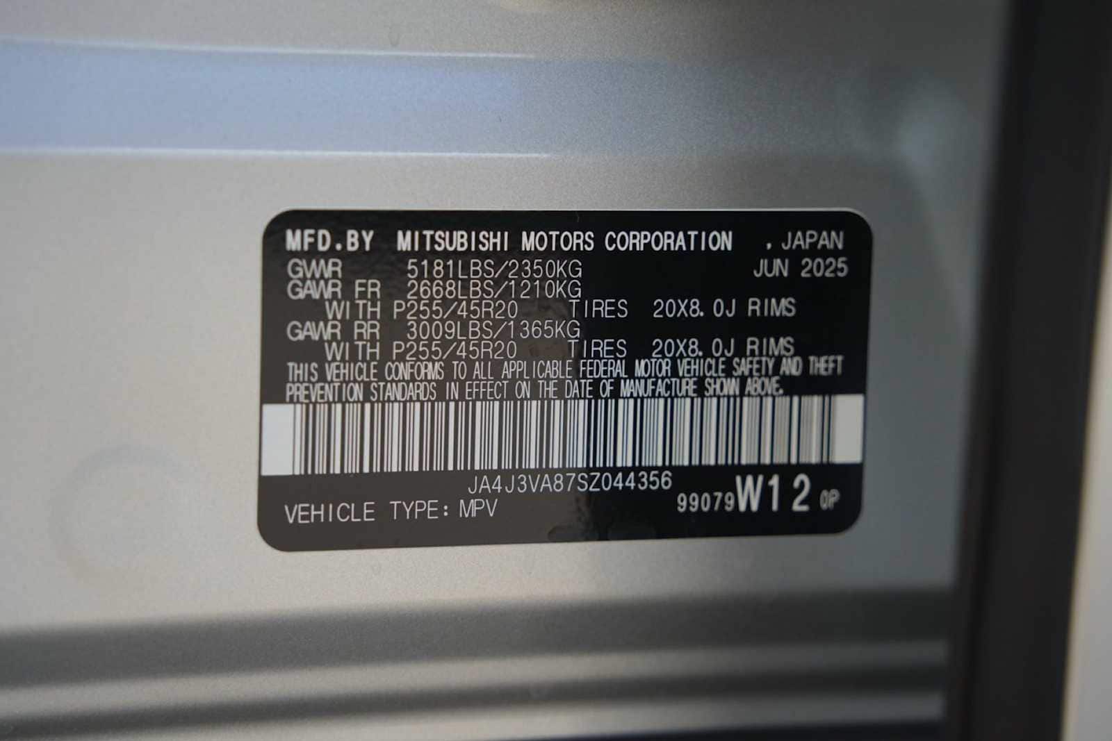 Thumbnail: 2025 Mitsubishi Outlander - 30