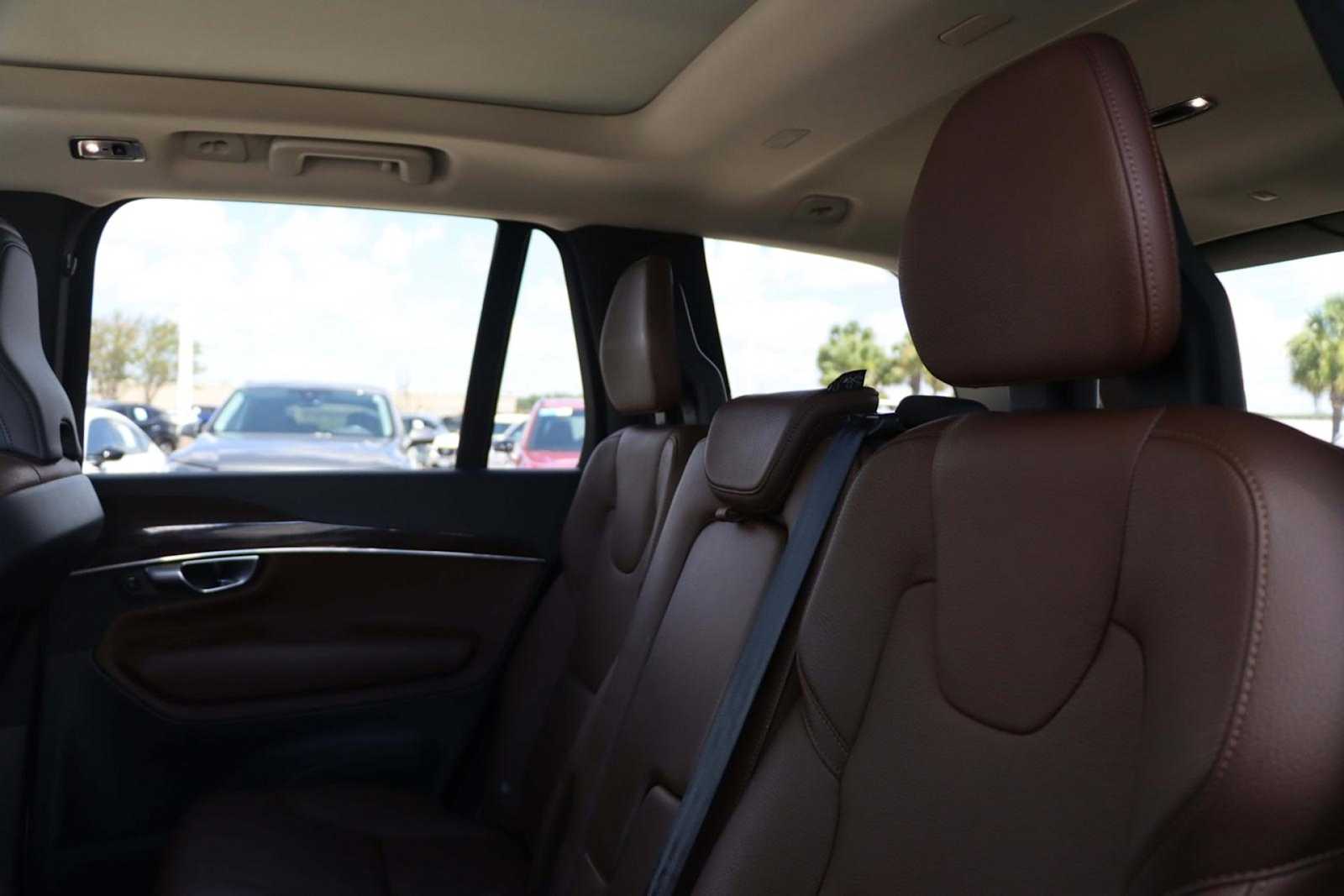 Thumbnail: 2019 Volvo XC90 - 15