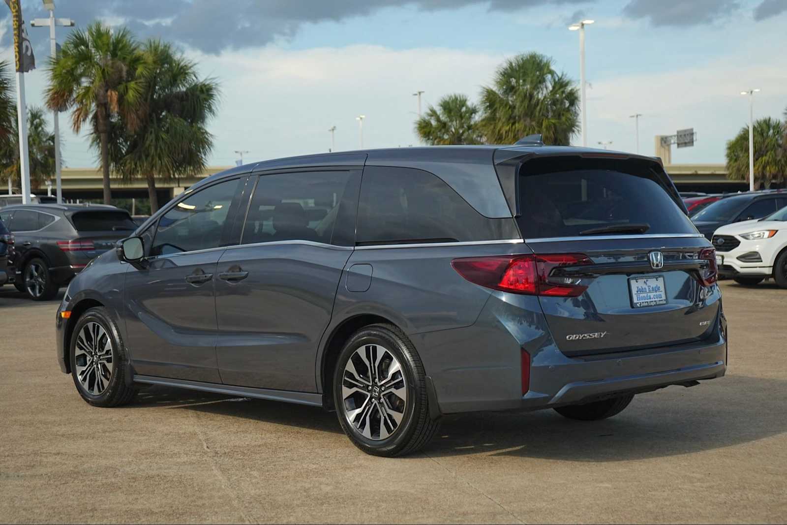 Thumbnail: 2026 Honda Odyssey - 4