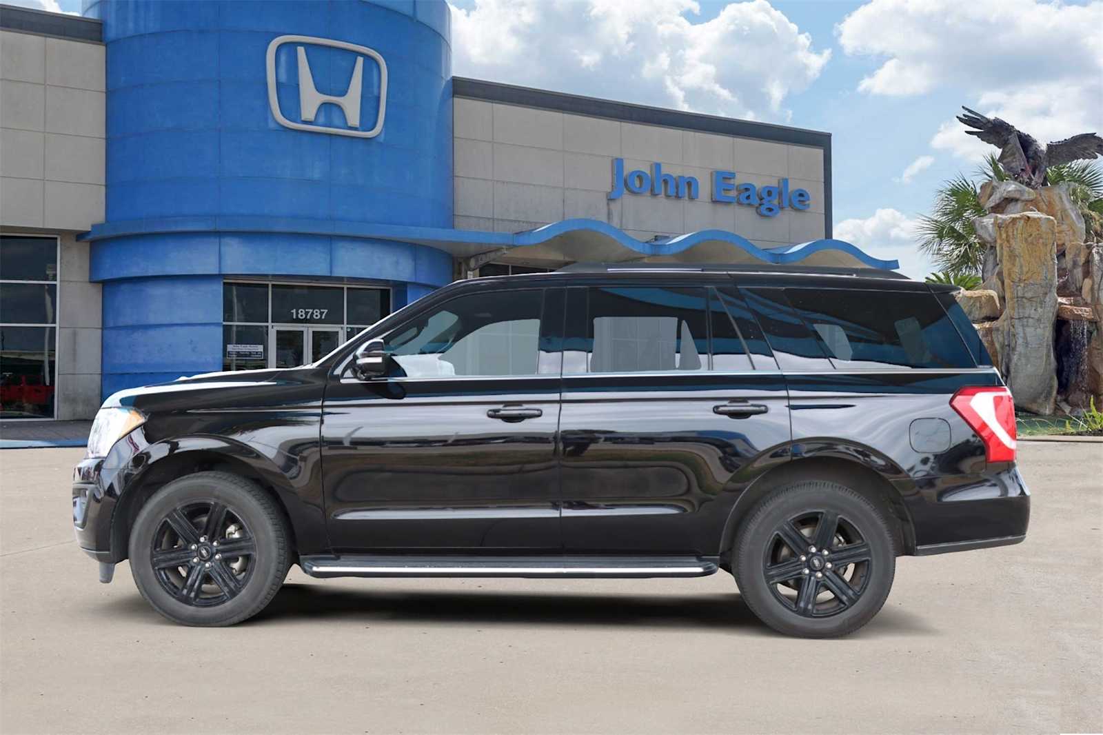 Thumbnail: 2021 Ford Expedition - 3
