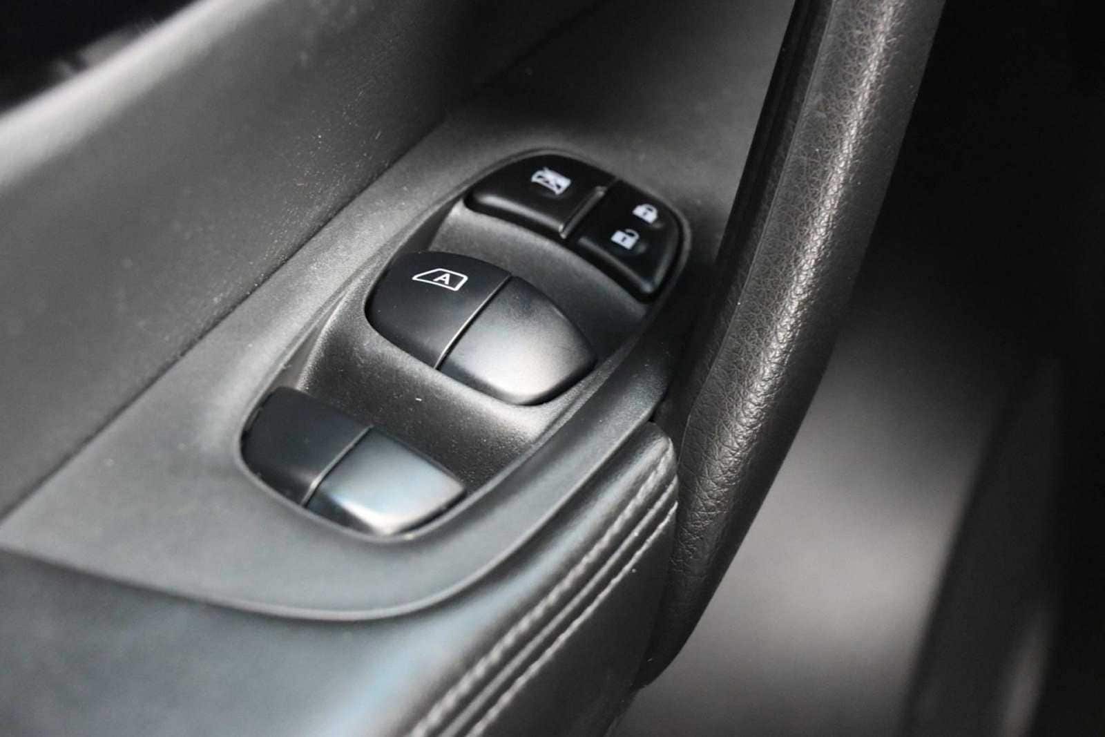 2019 Nissan Rogue Sport SL 21