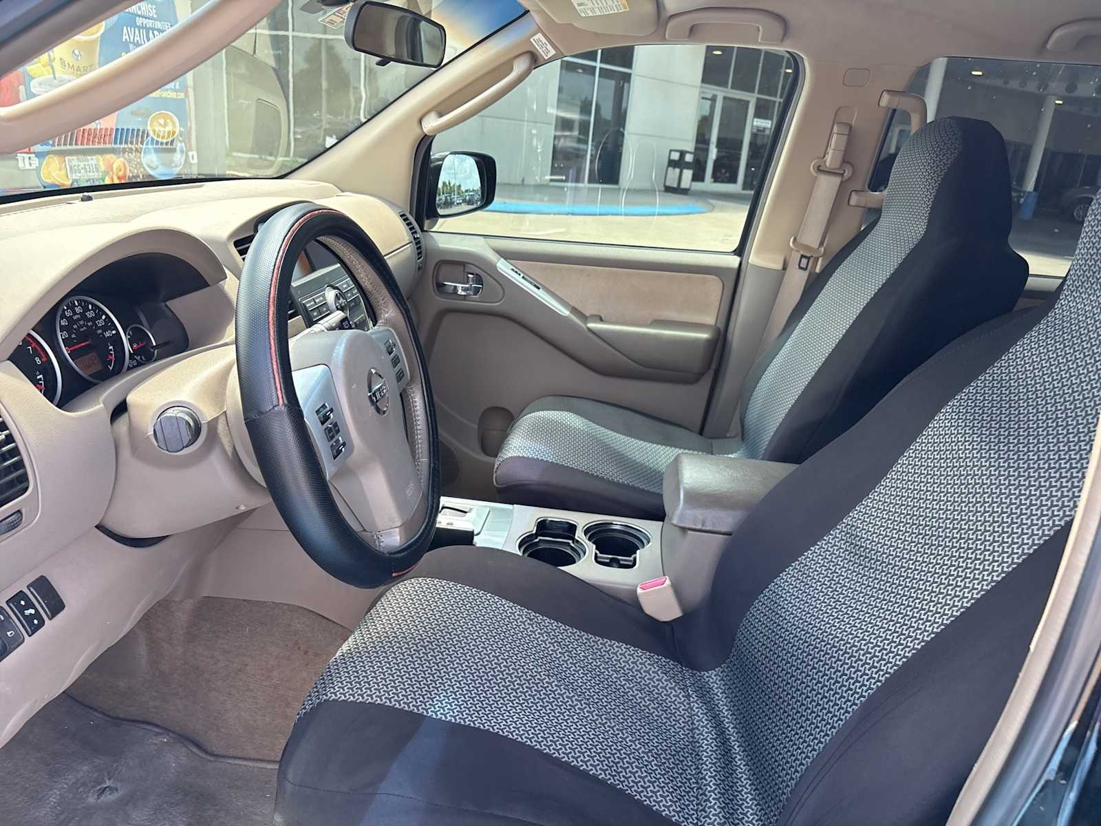 2009 Nissan Pathfinder SE 7