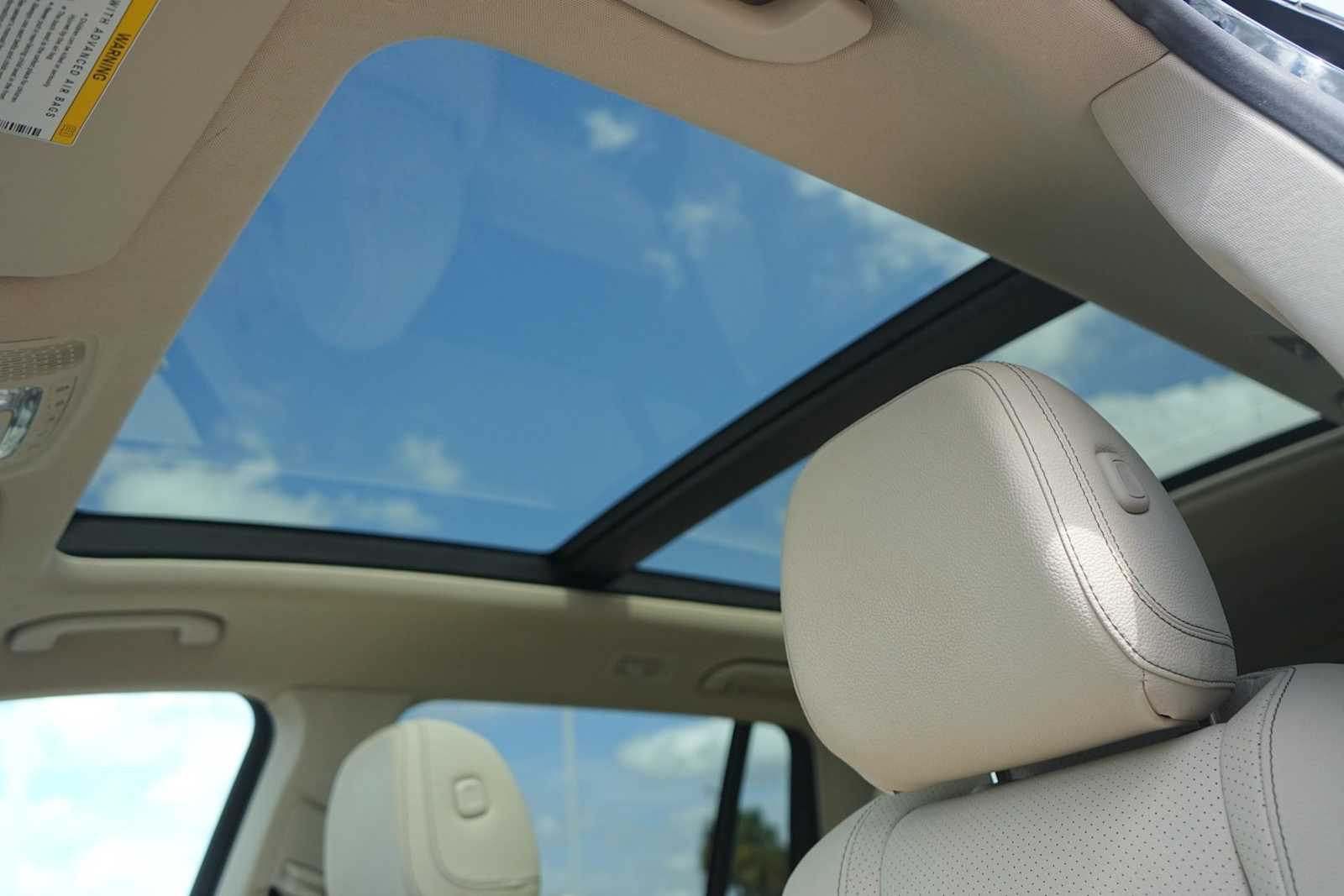 Thumbnail: 2021 Mercedes-Benz GLS - 25