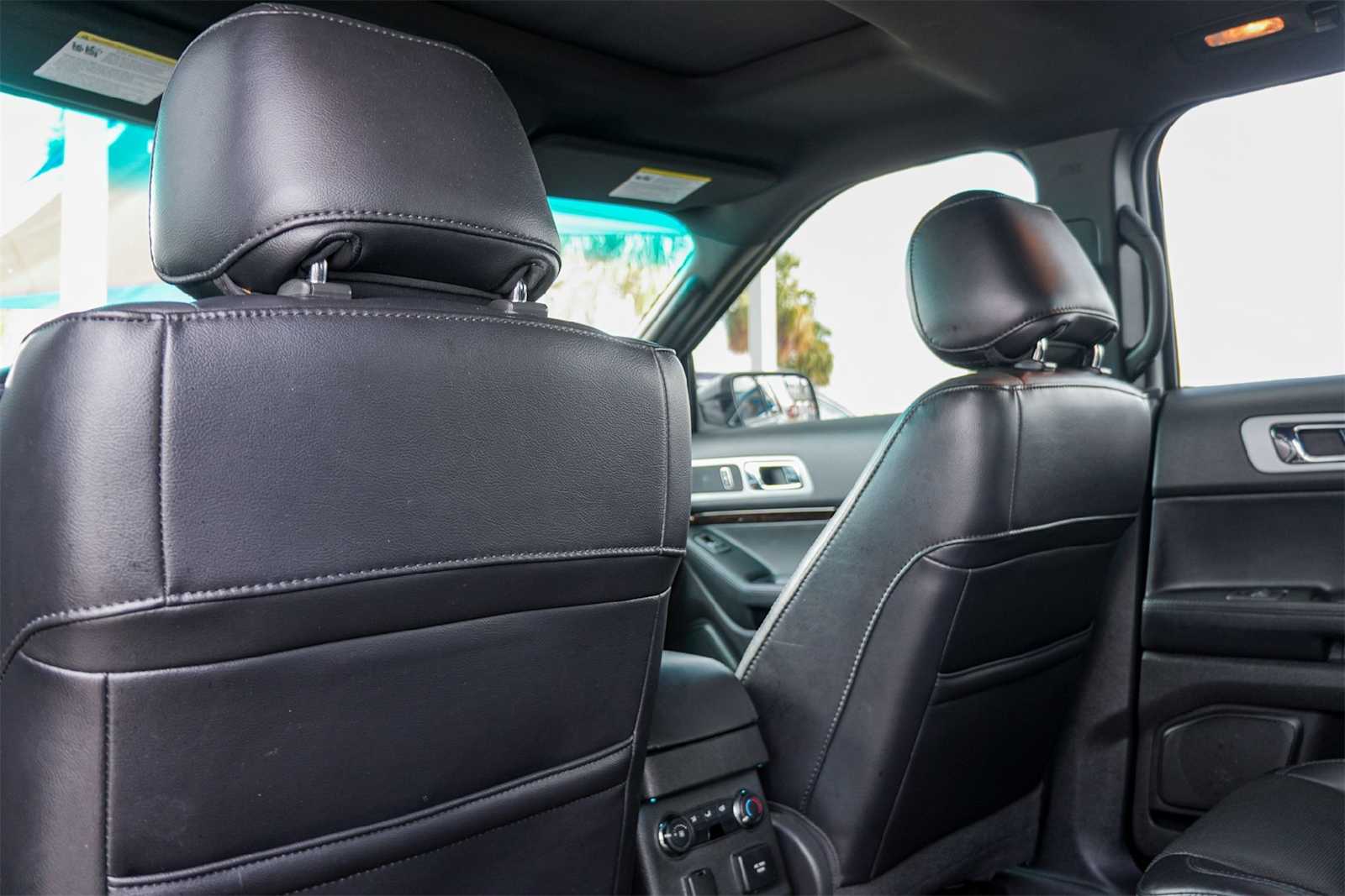 Thumbnail: 2012 Ford Explorer - 12